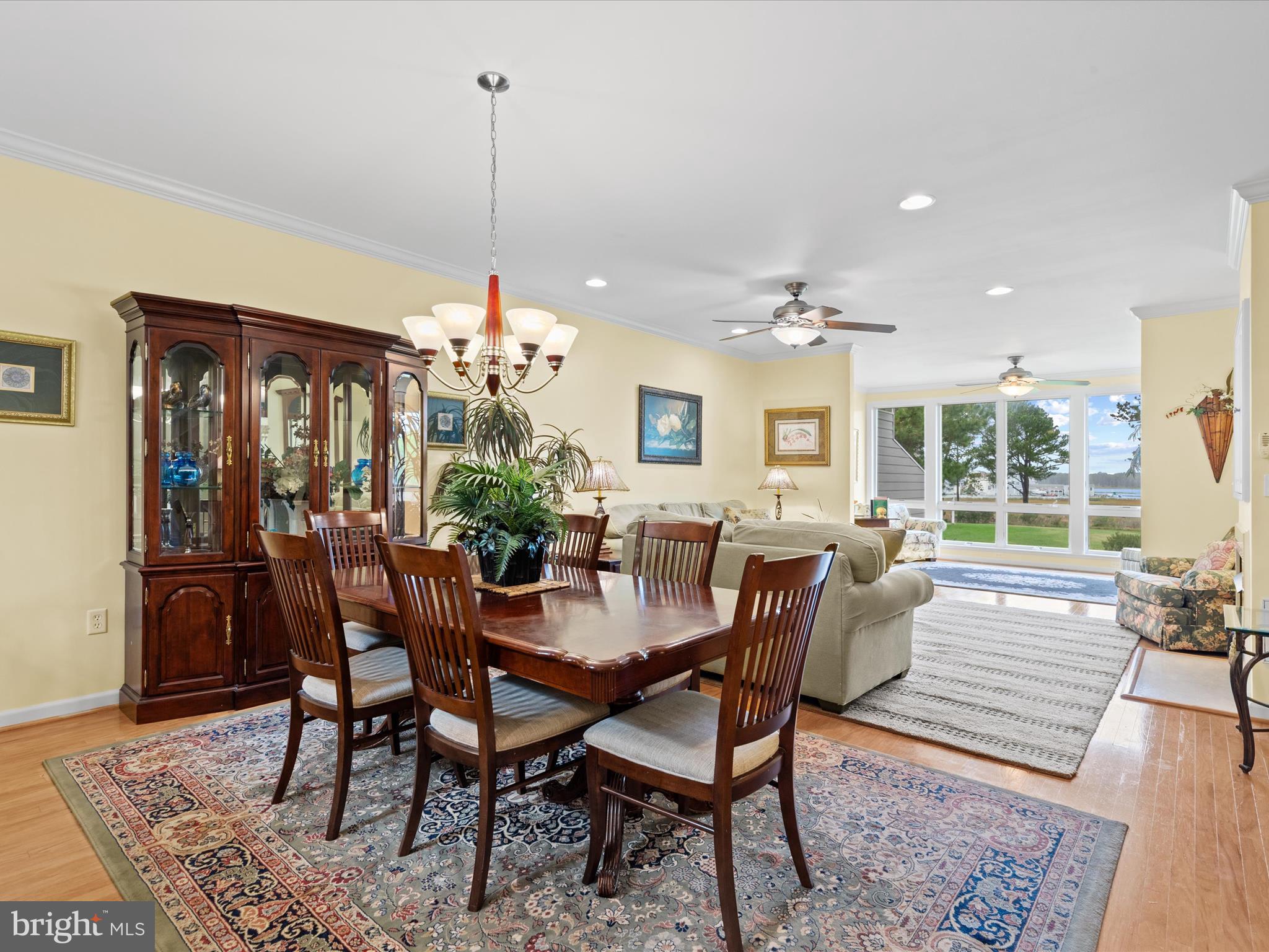 BAYVILLE SHORES - Residential