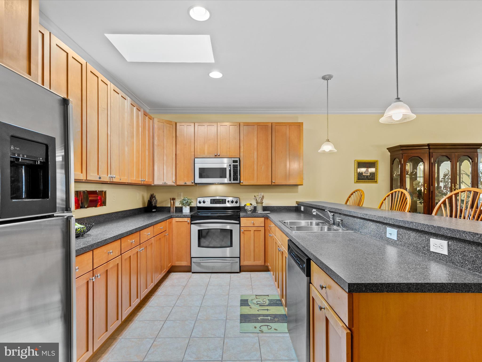 BAYVILLE SHORES - Residential