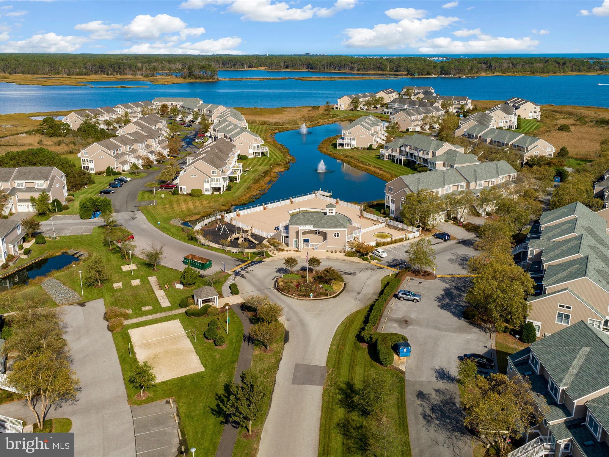 BAYVILLE SHORES - Residential