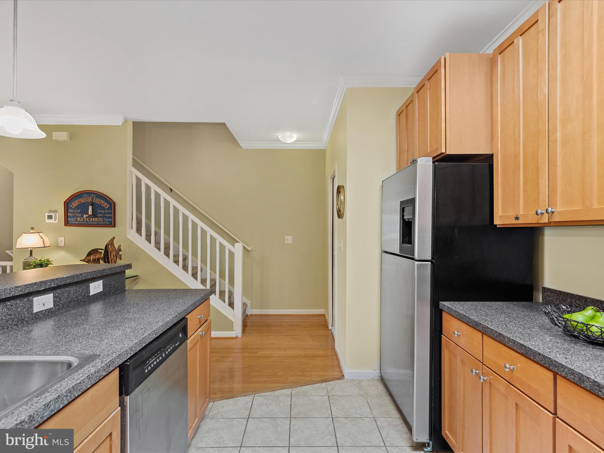 BAYVILLE SHORES - Residential