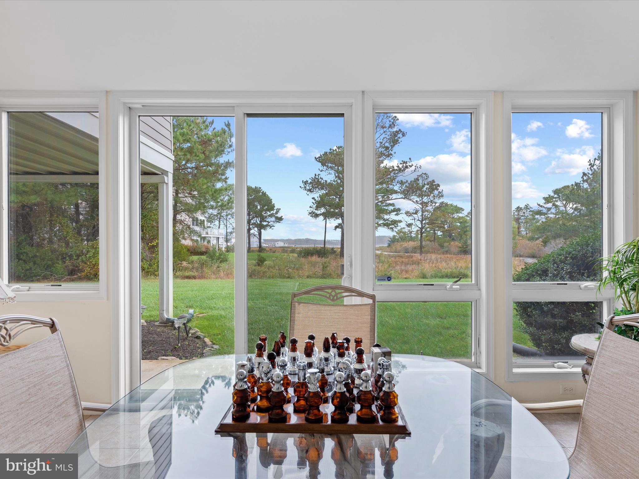 BAYVILLE SHORES - Residential