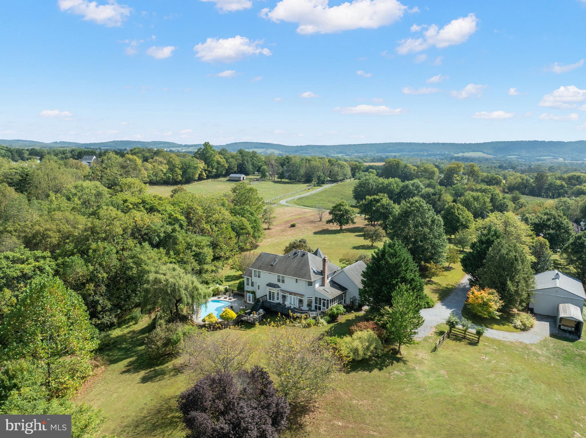BELLS MILL - Residential