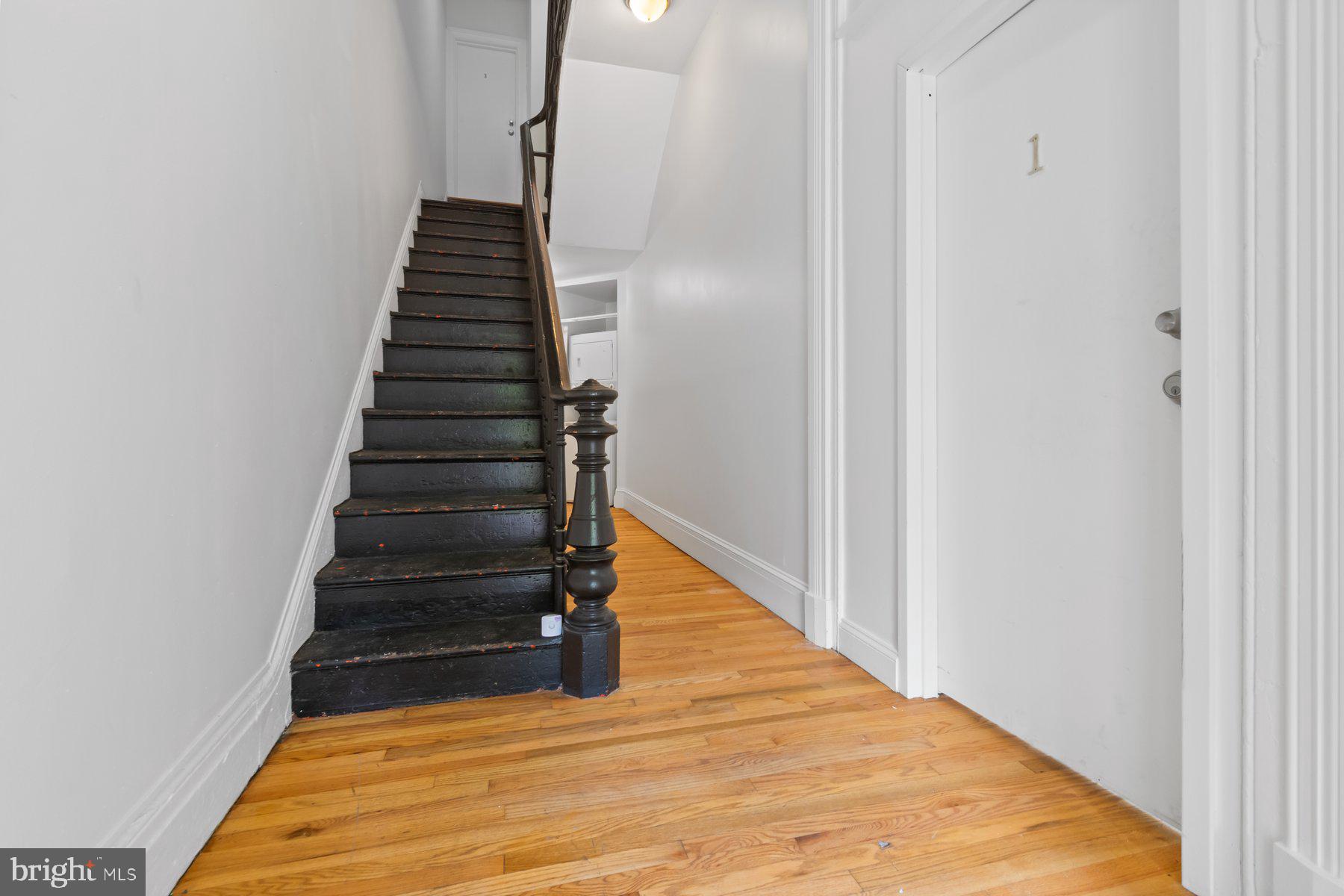 1310 W LEXINGTON STREET