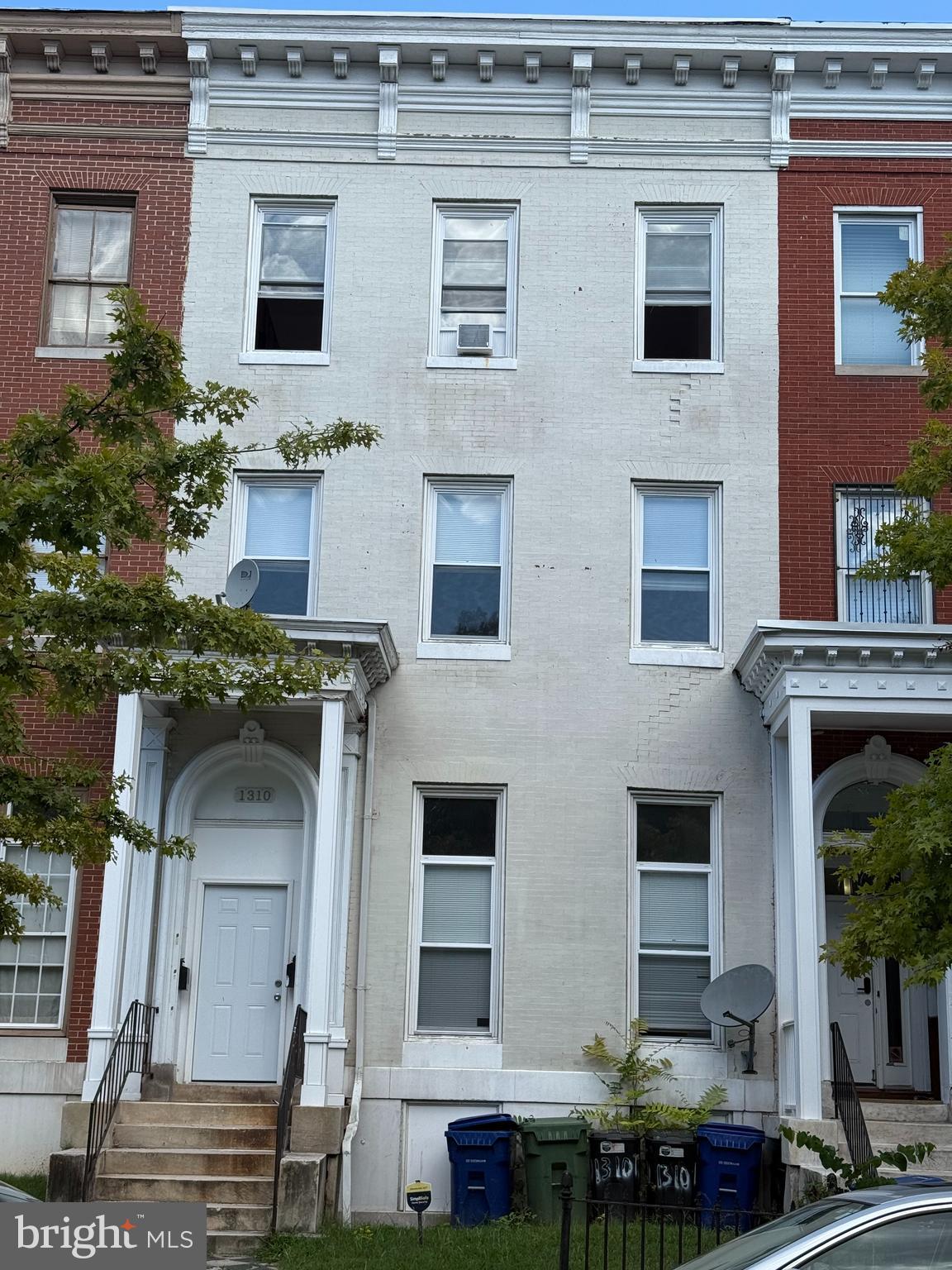1310 W LEXINGTON STREET
