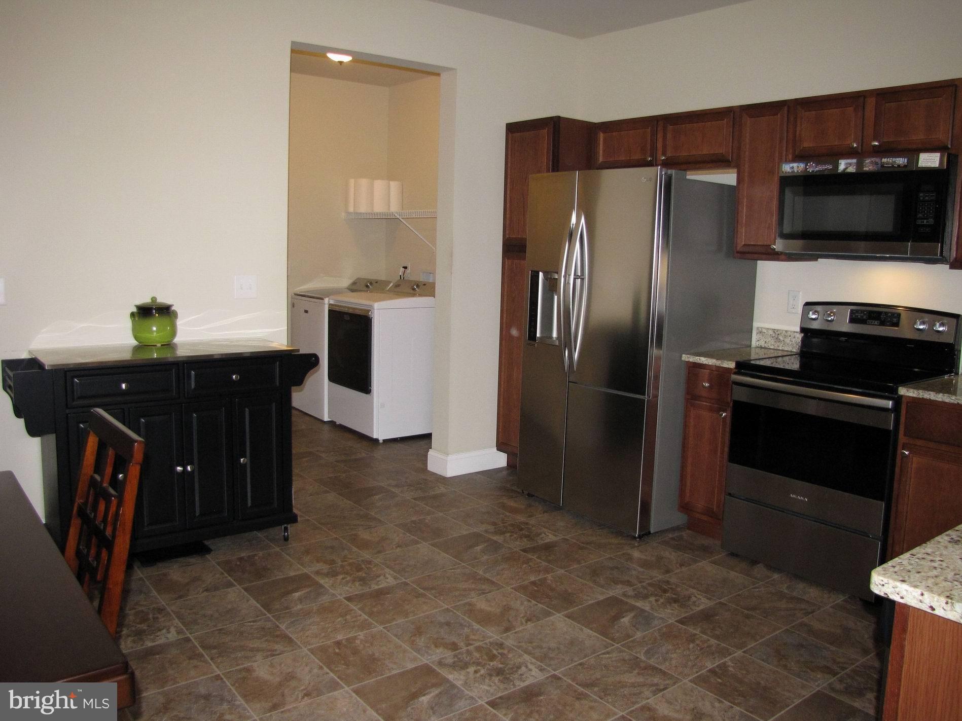 STONEYBROOK OF ELIZABETHTOWN - Residential