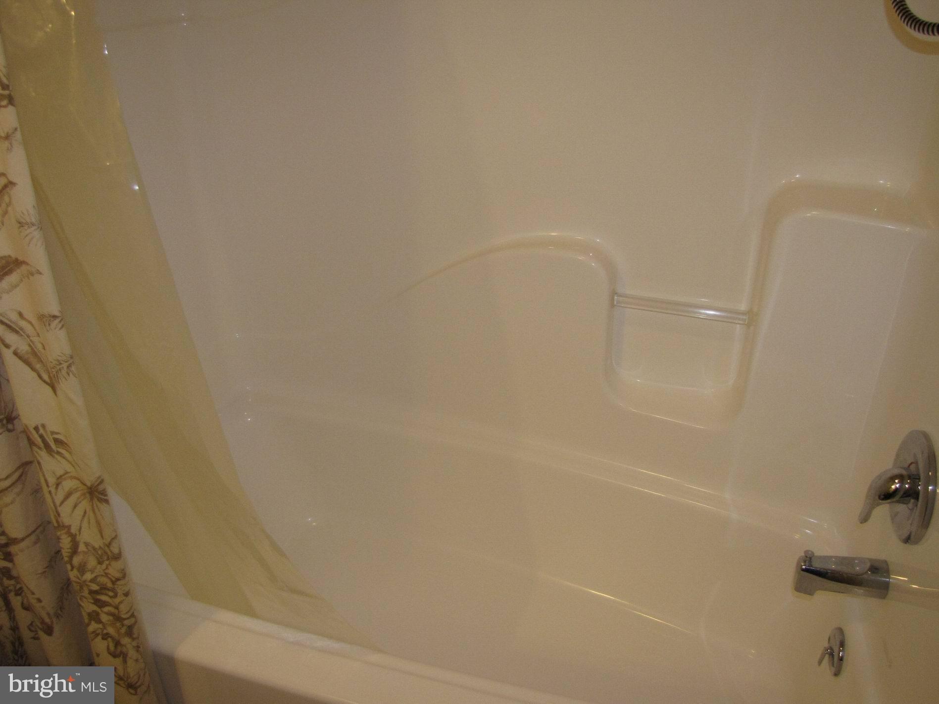 STONEYBROOK OF ELIZABETHTOWN - Residential