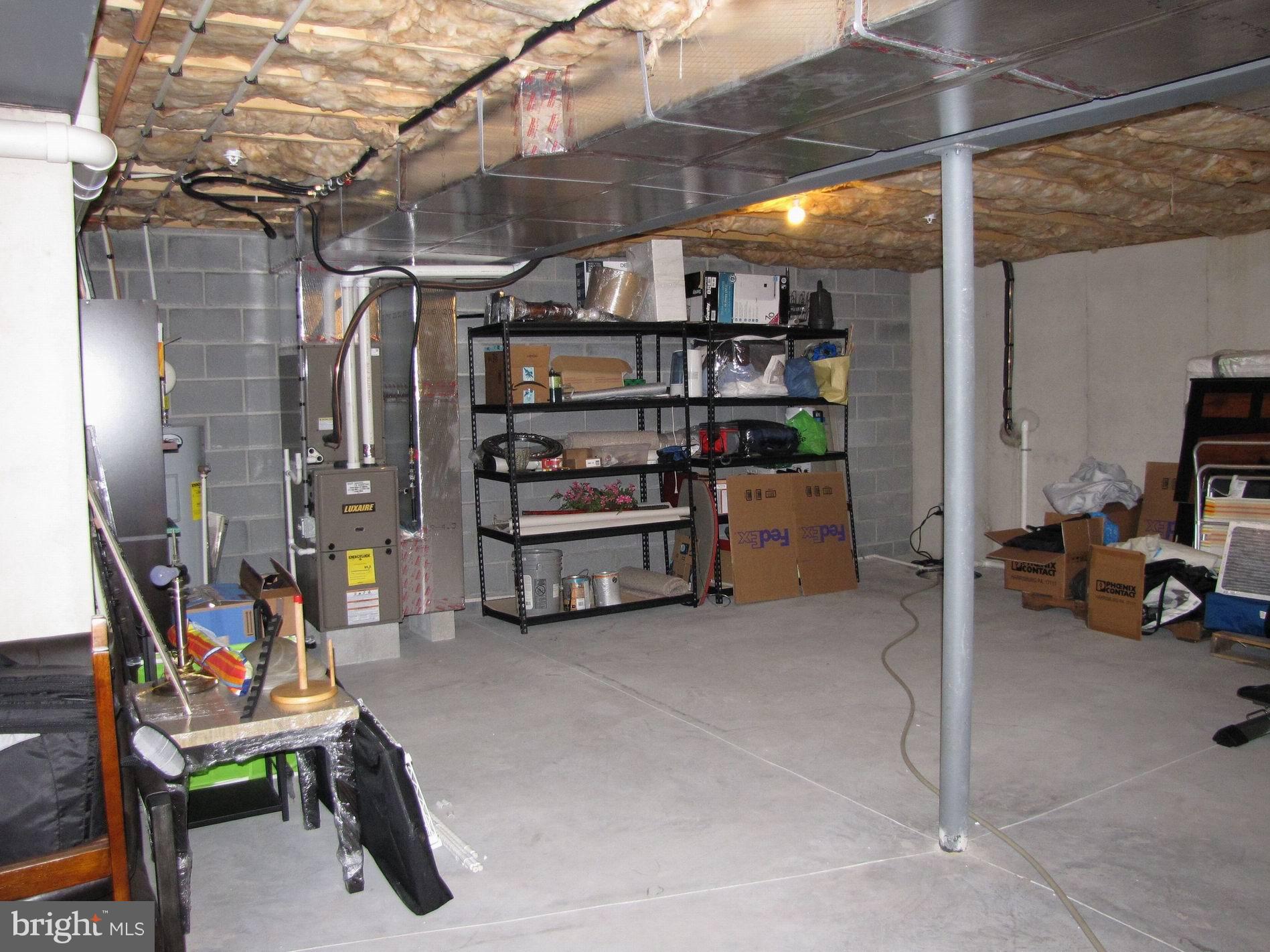 STONEYBROOK OF ELIZABETHTOWN - Residential