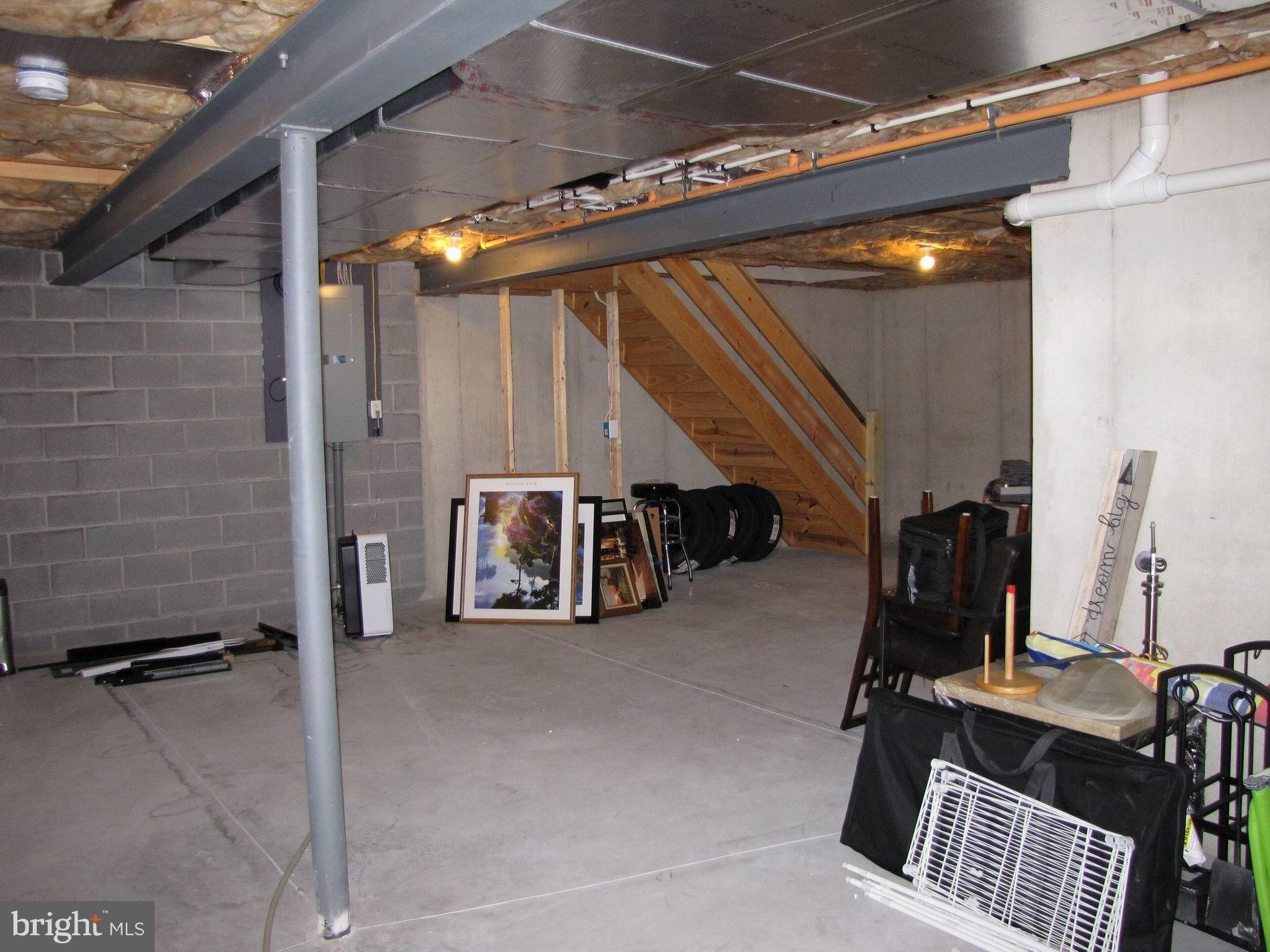 STONEYBROOK OF ELIZABETHTOWN - Residential