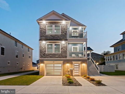 Photo of 108 E 16th Avenue, WILDWOOD, NJ 08260 (MLS # NJCM2006112)