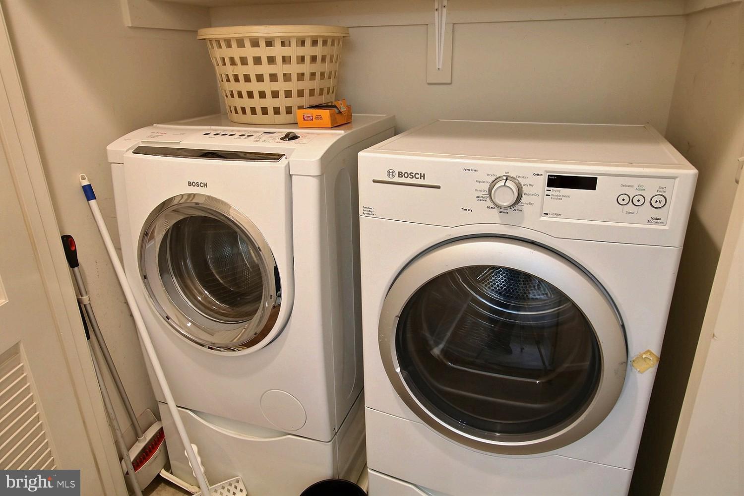 KING FARM WATKINS POND - Residential