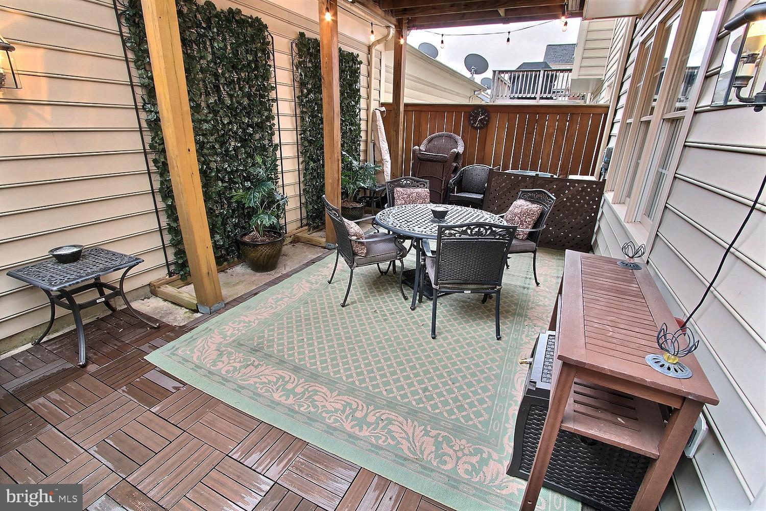 KING FARM WATKINS POND - Residential