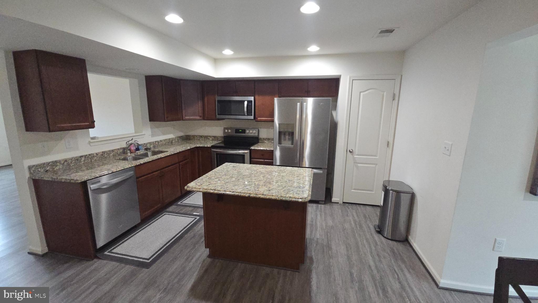 MCCAULEY CROSSING - Residential