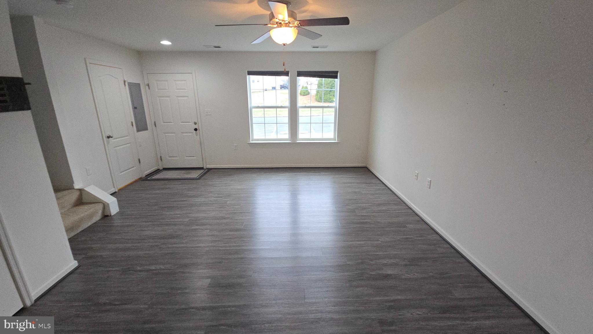 MCCAULEY CROSSING - Residential