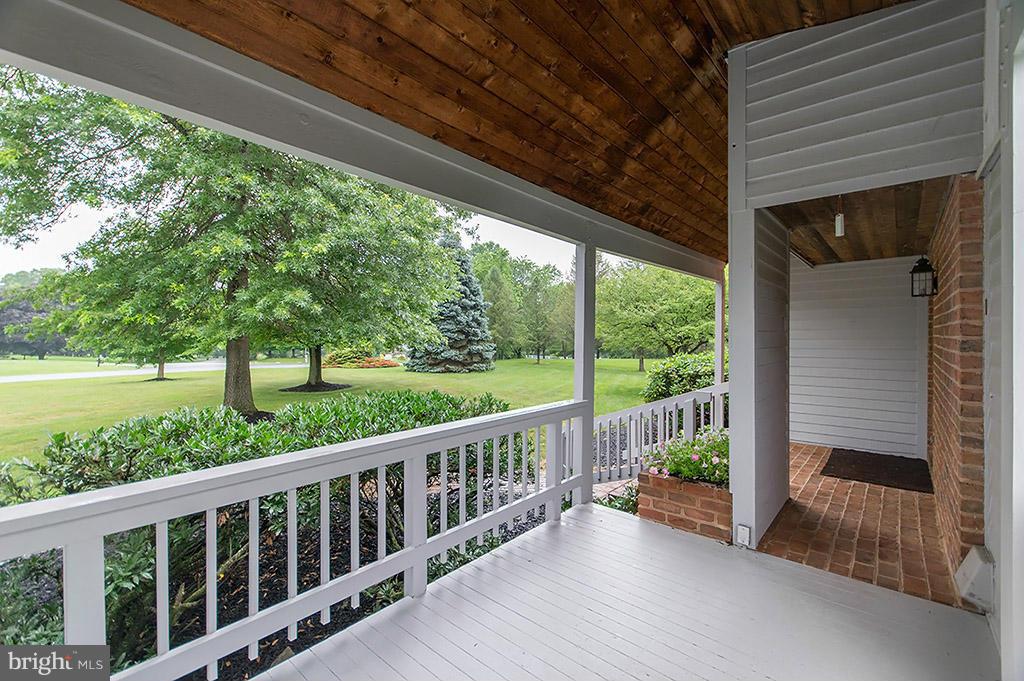 WILLOWDALE - Residential