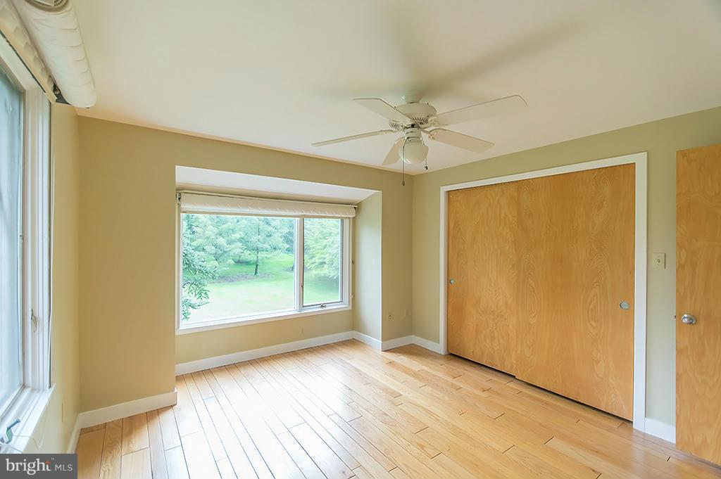 WILLOWDALE - Residential