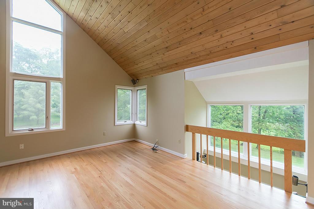 WILLOWDALE - Residential