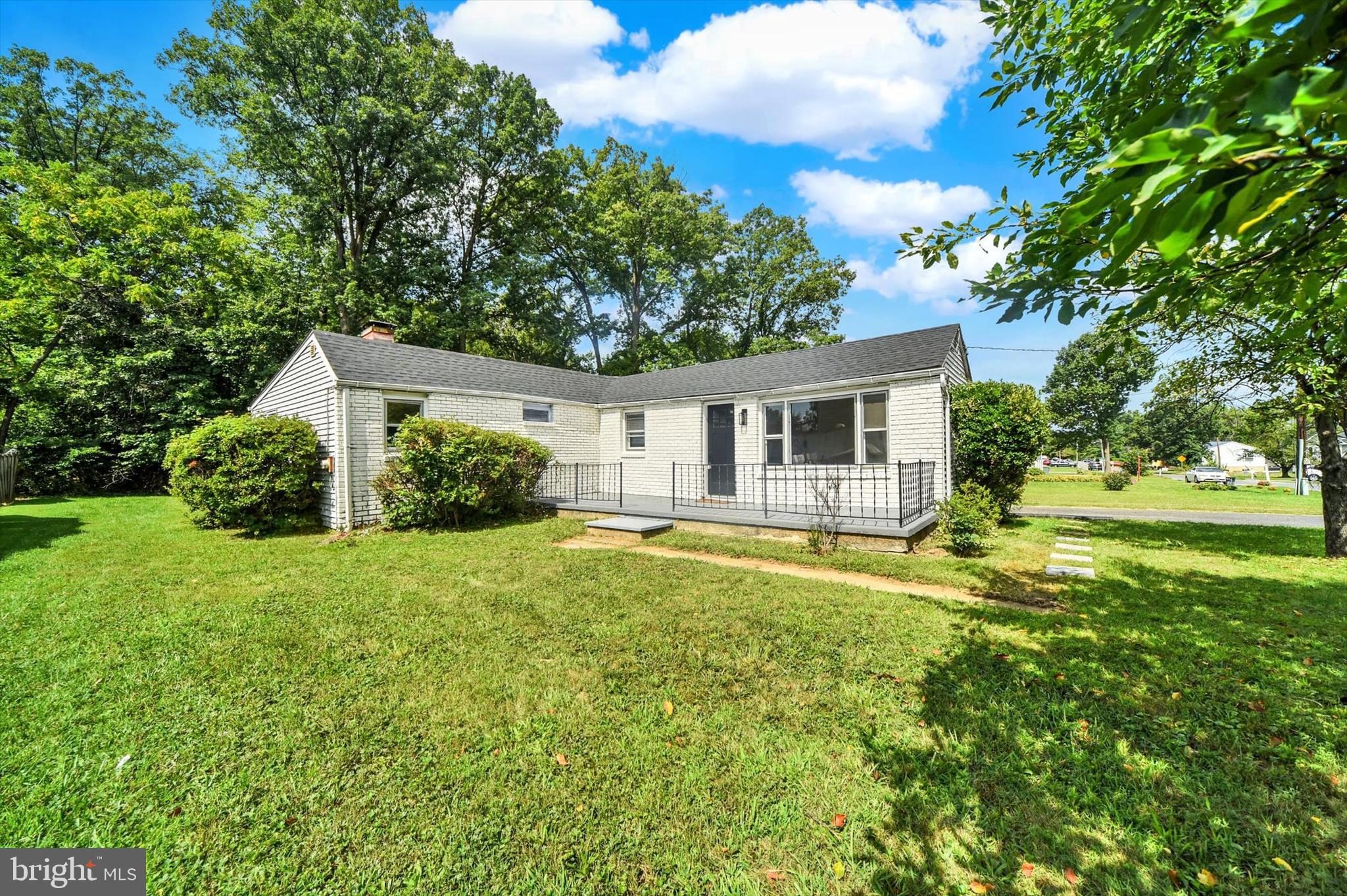 CATONSVILLE MANOR - Residential