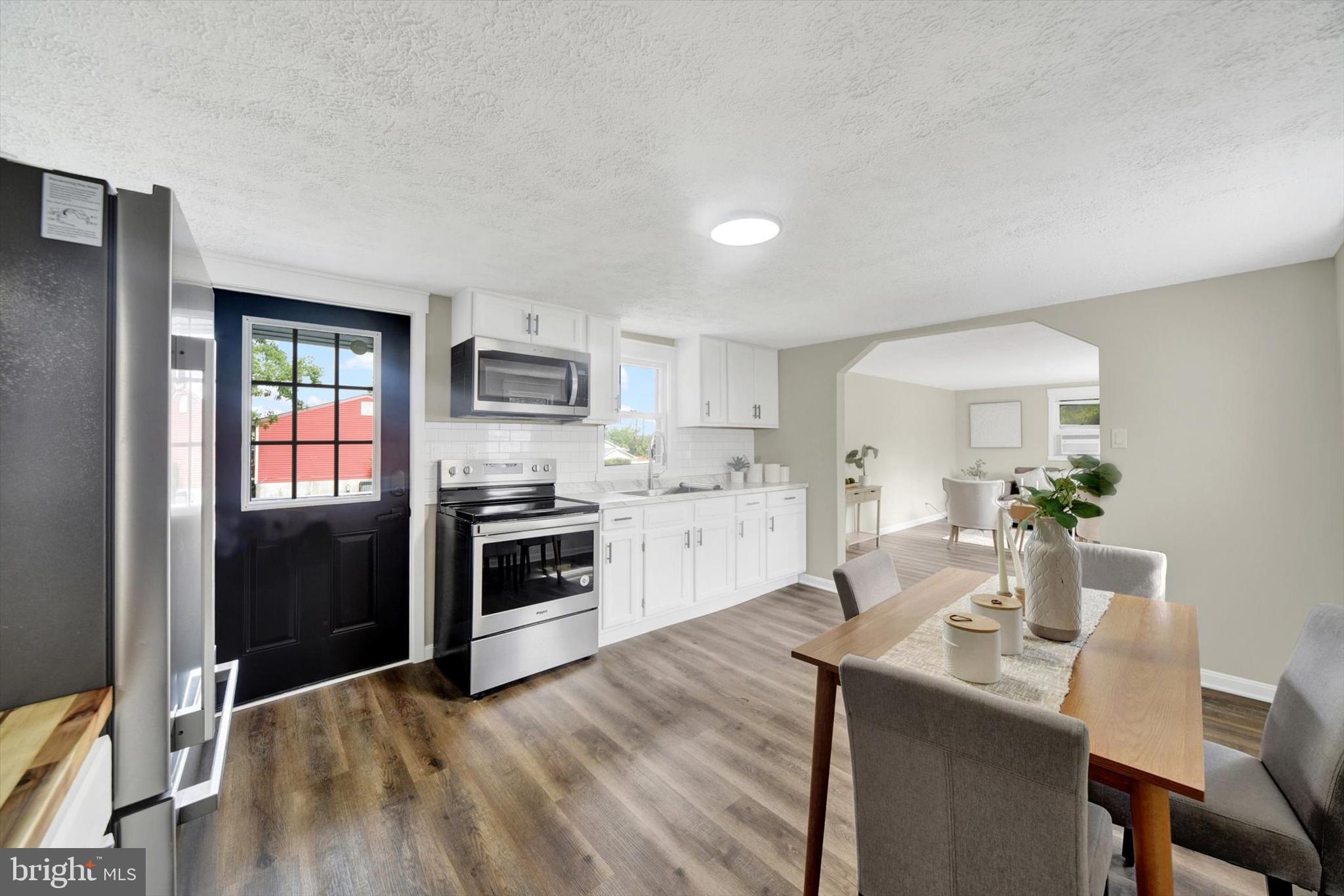 CATONSVILLE MANOR - Residential