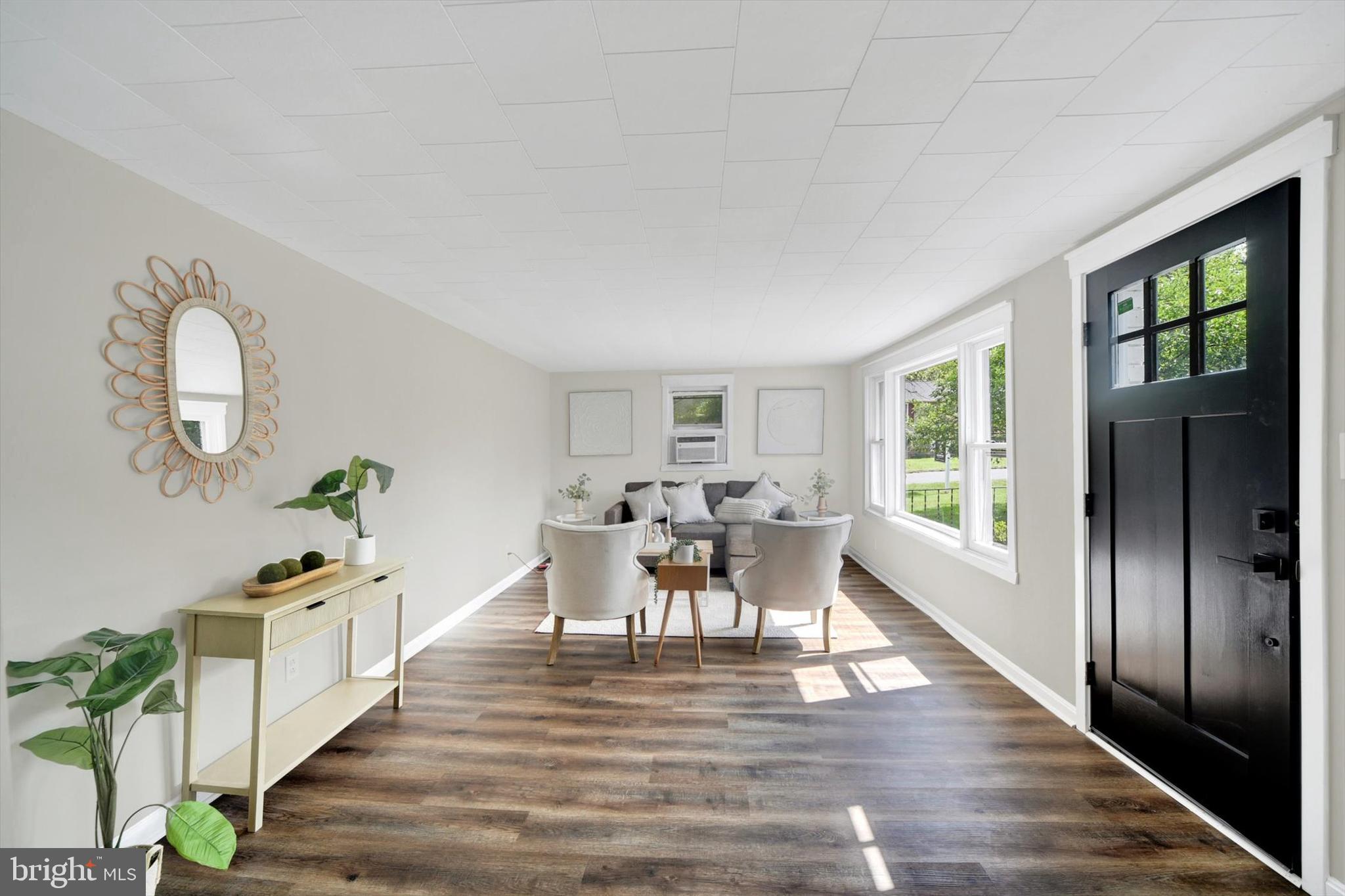 CATONSVILLE MANOR - Residential