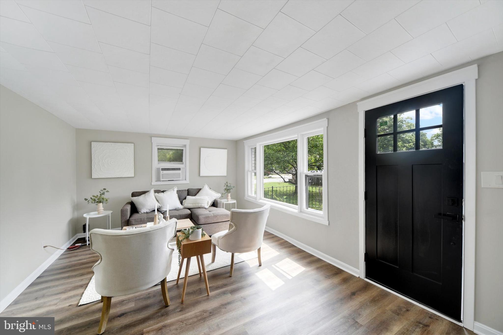 CATONSVILLE MANOR - Residential