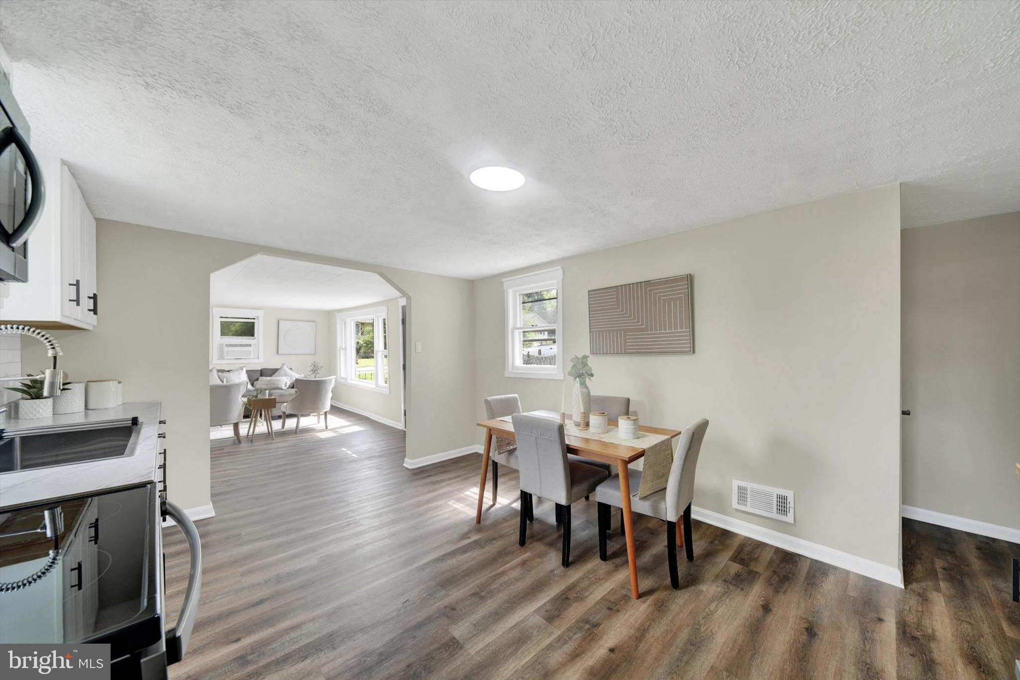 CATONSVILLE MANOR - Residential