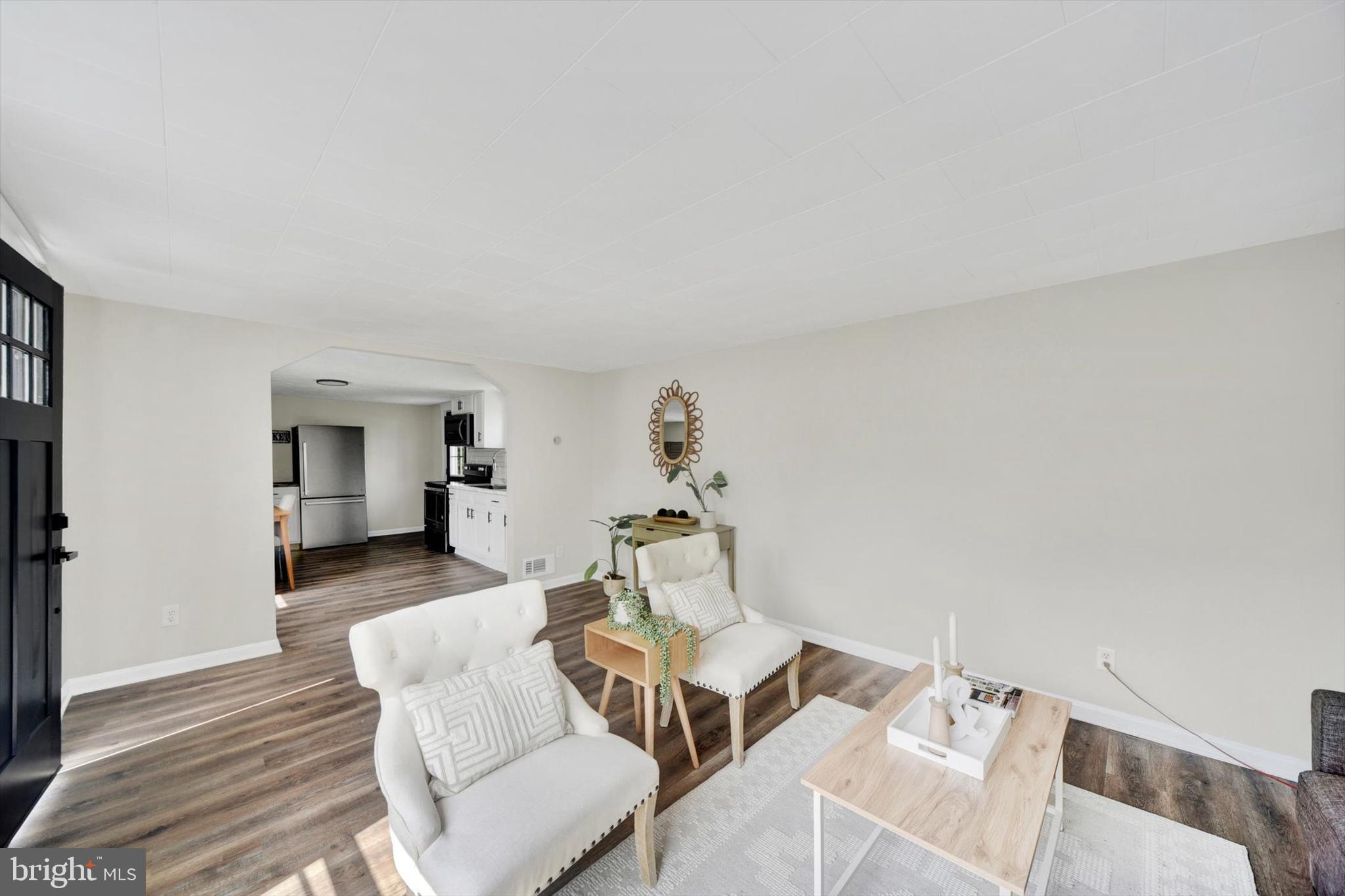 CATONSVILLE MANOR - Residential