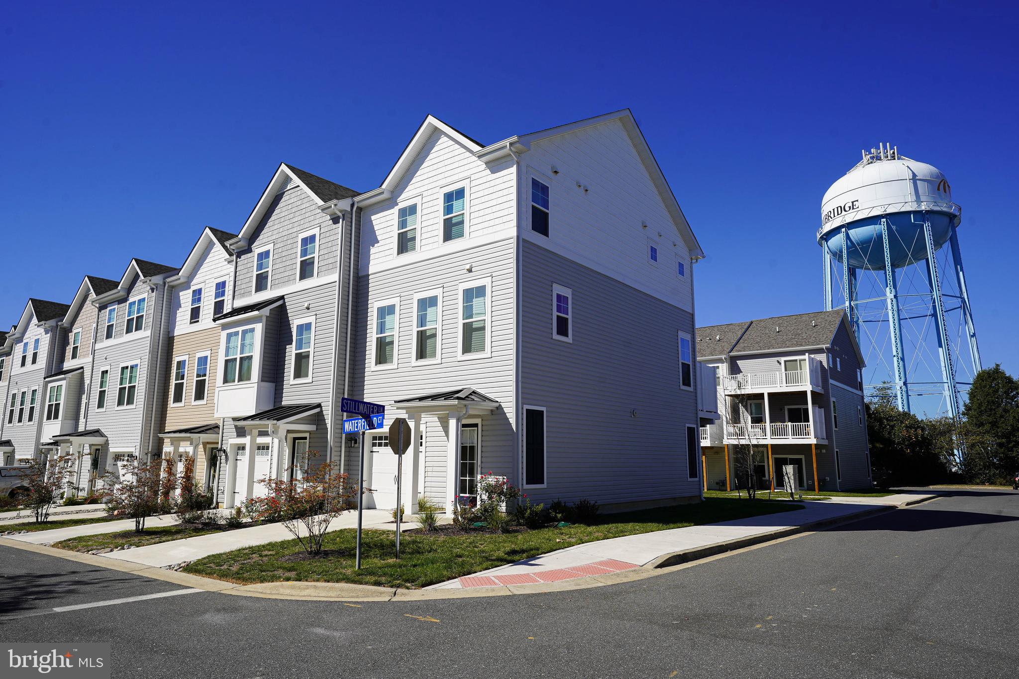 414 WATERFIELD COURT