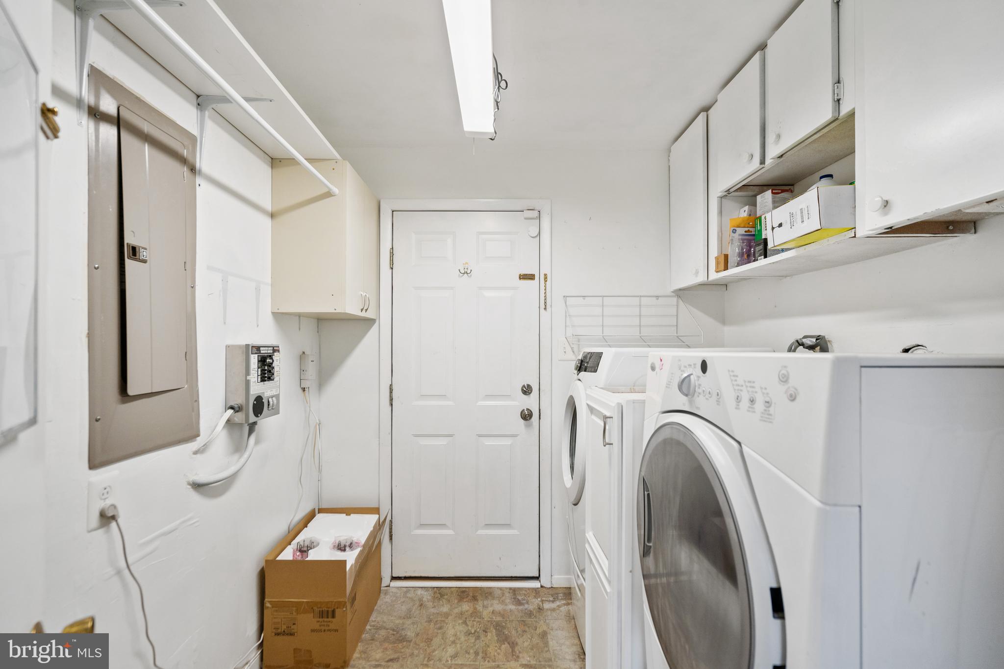 LAKE RIDGE - Residential Lease