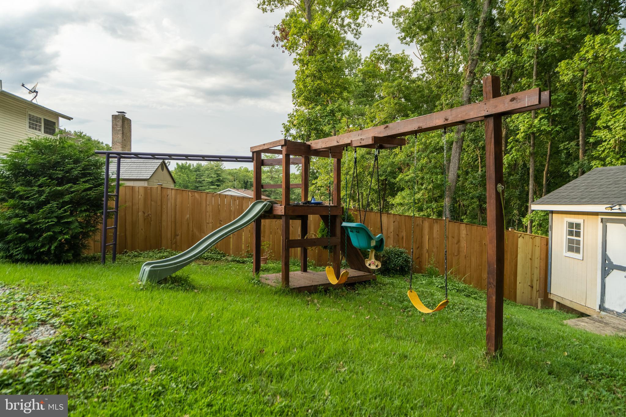 LAKE RIDGE - Residential Lease