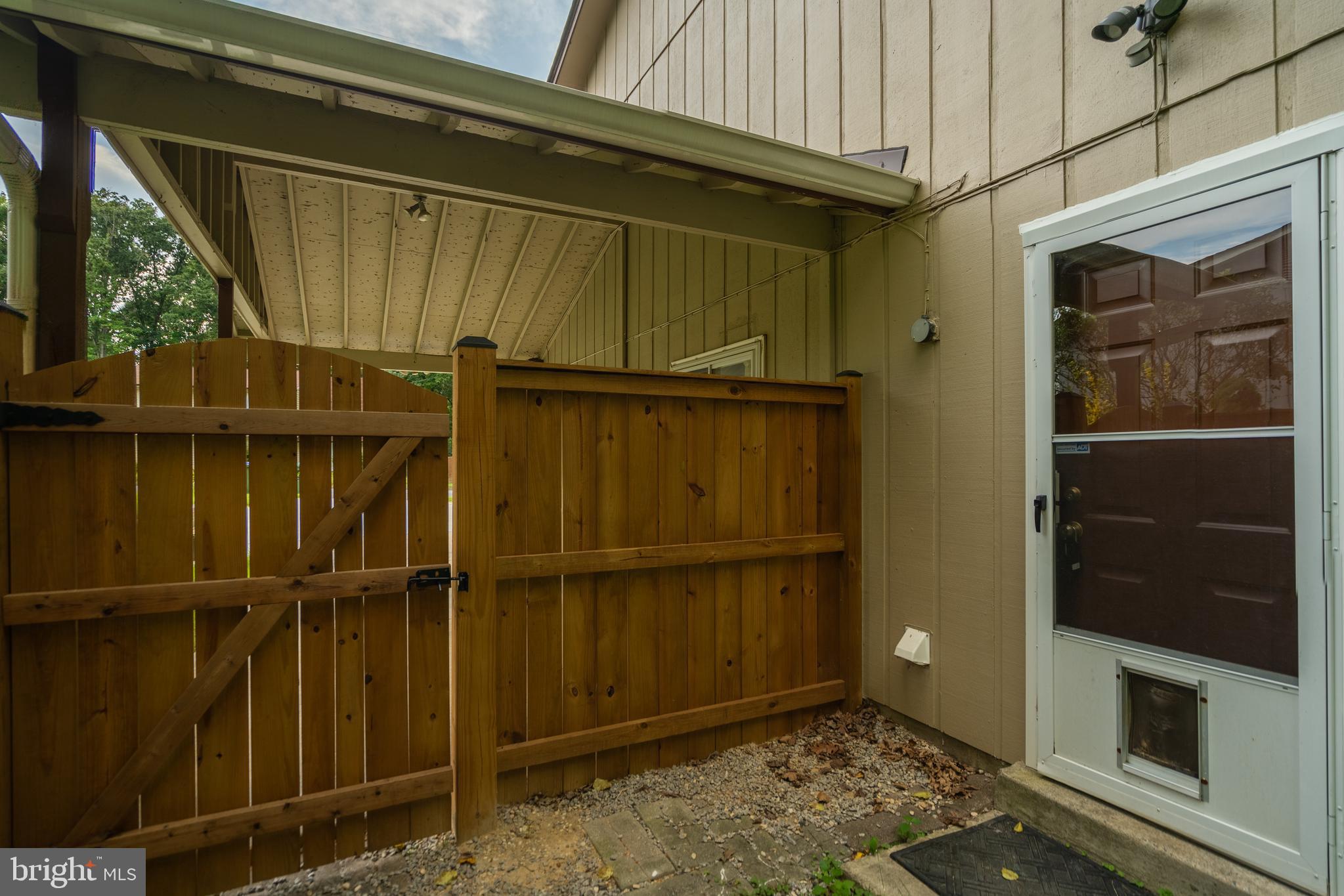 LAKE RIDGE - Residential Lease