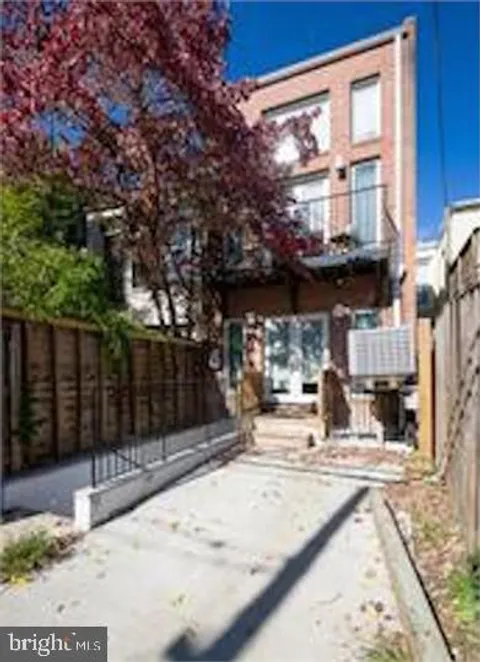 MLS: DCDC2191192