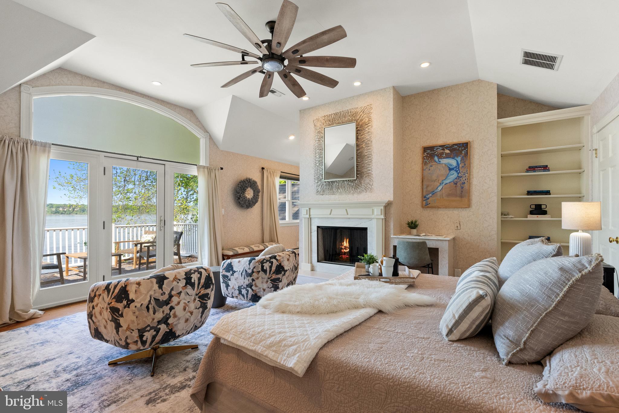 TREASURE COVE - Residential