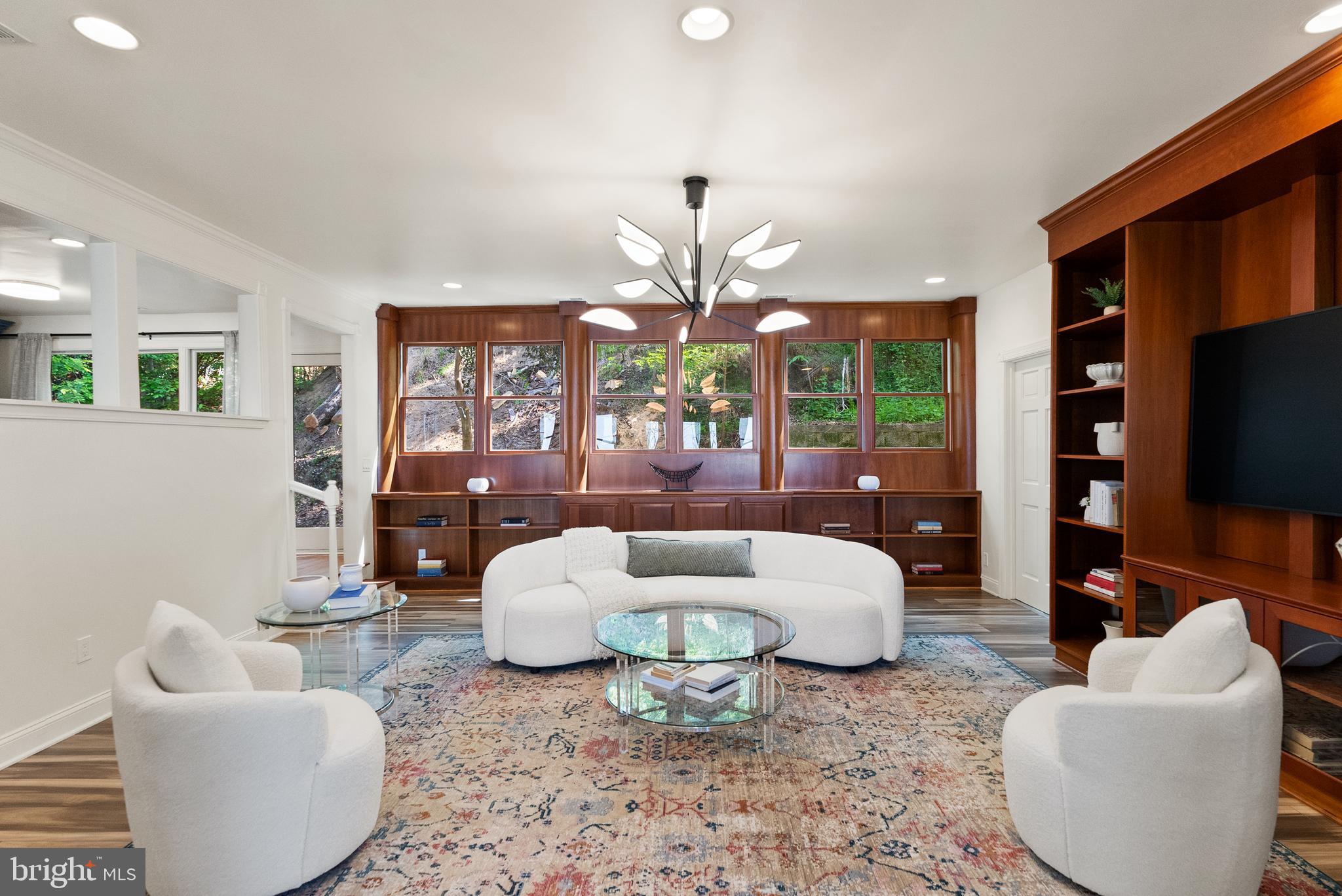 TREASURE COVE - Residential