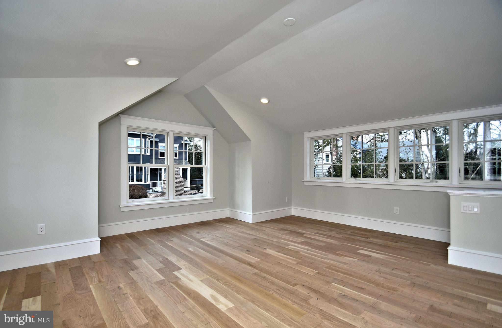 DOYLESTOWN BORO - Residential