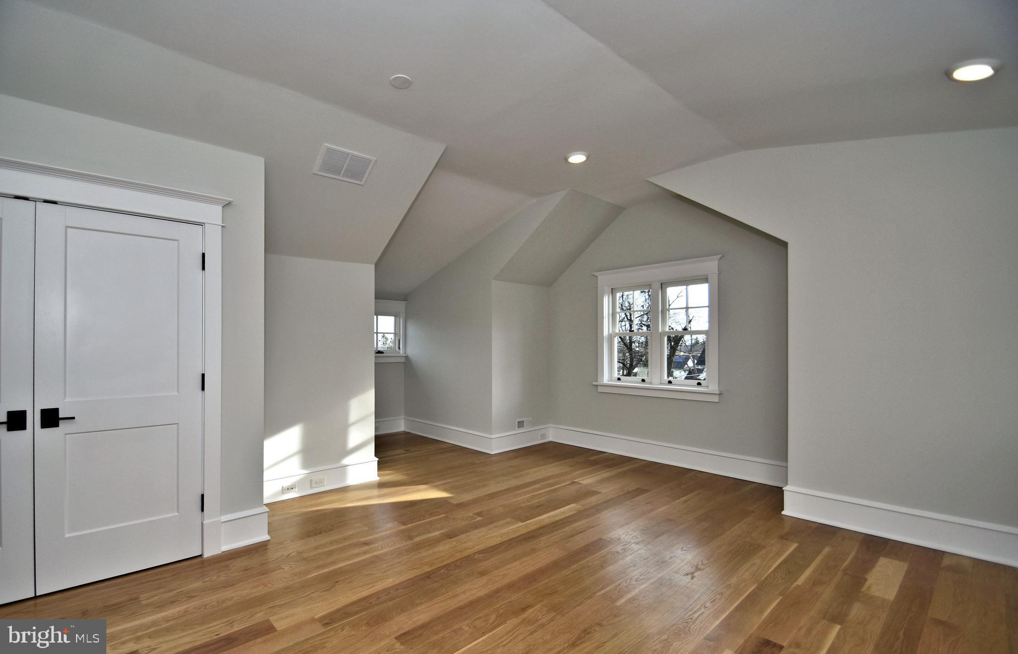 DOYLESTOWN BORO - Residential