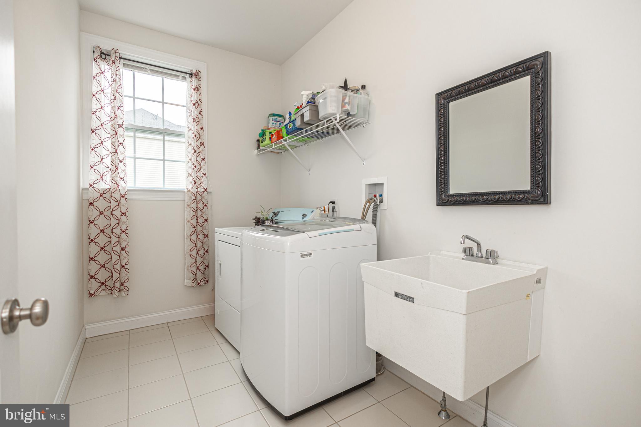 HORSHAM VALLEY ESTAT - Residential