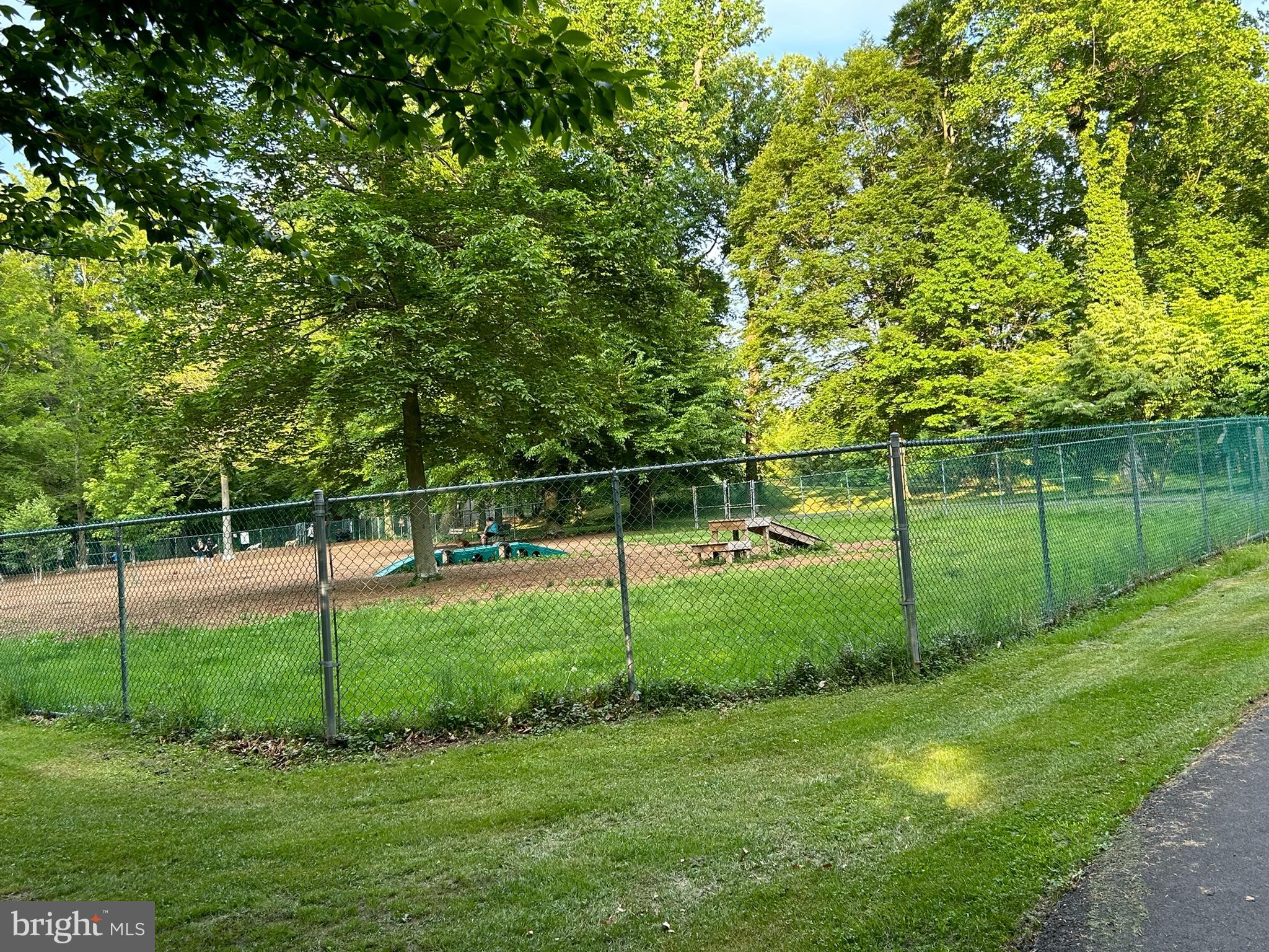 HORSHAM VALLEY ESTAT - Residential