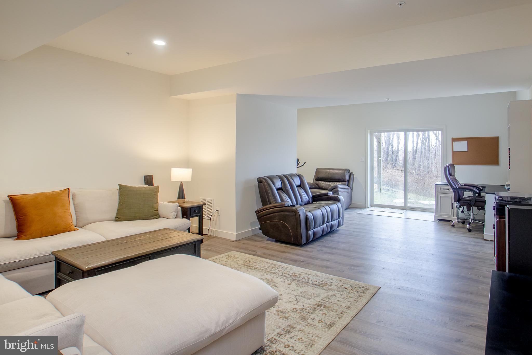 JARRETTSVILLE - Residential