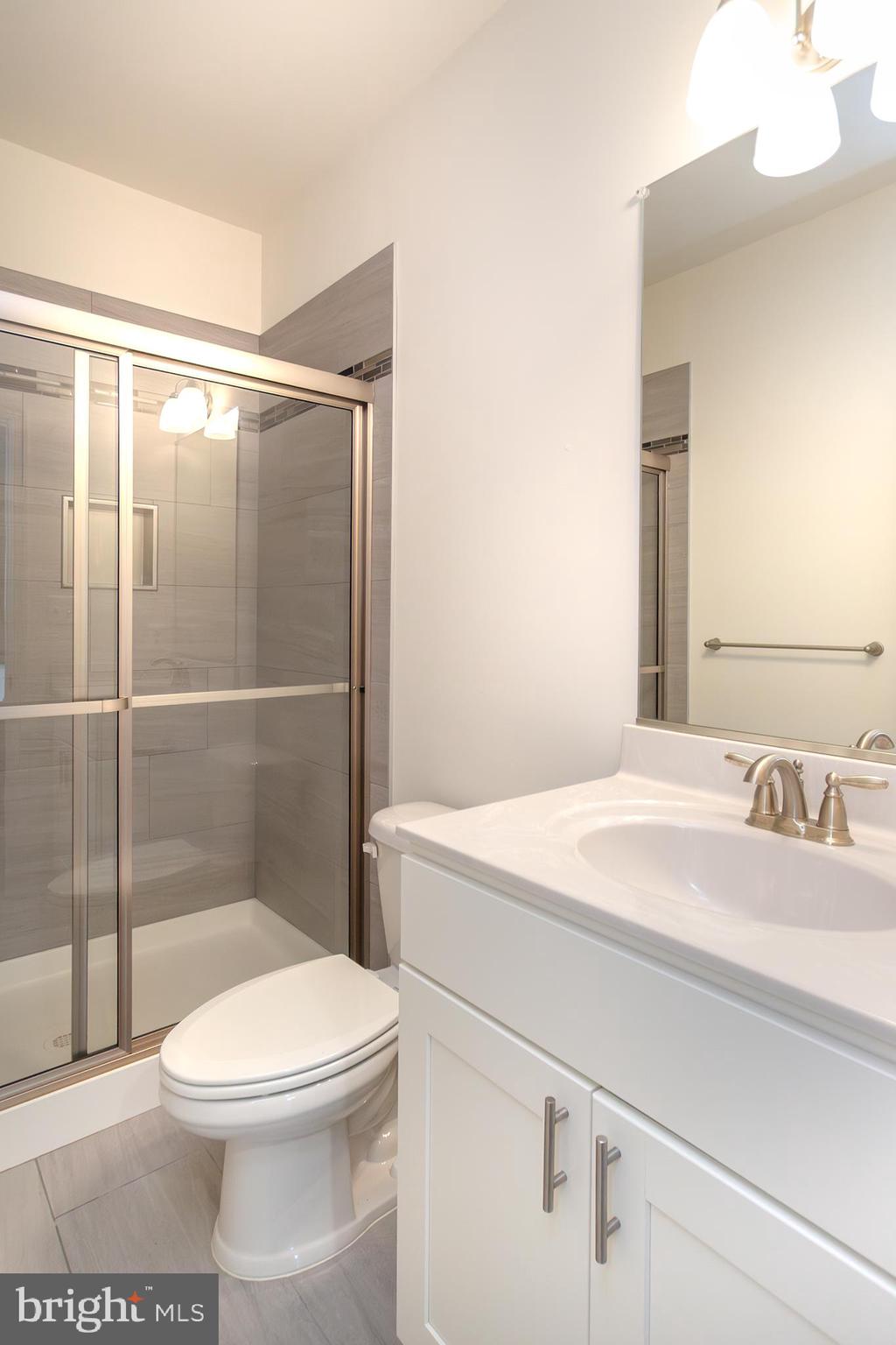 JARRETTSVILLE - Residential