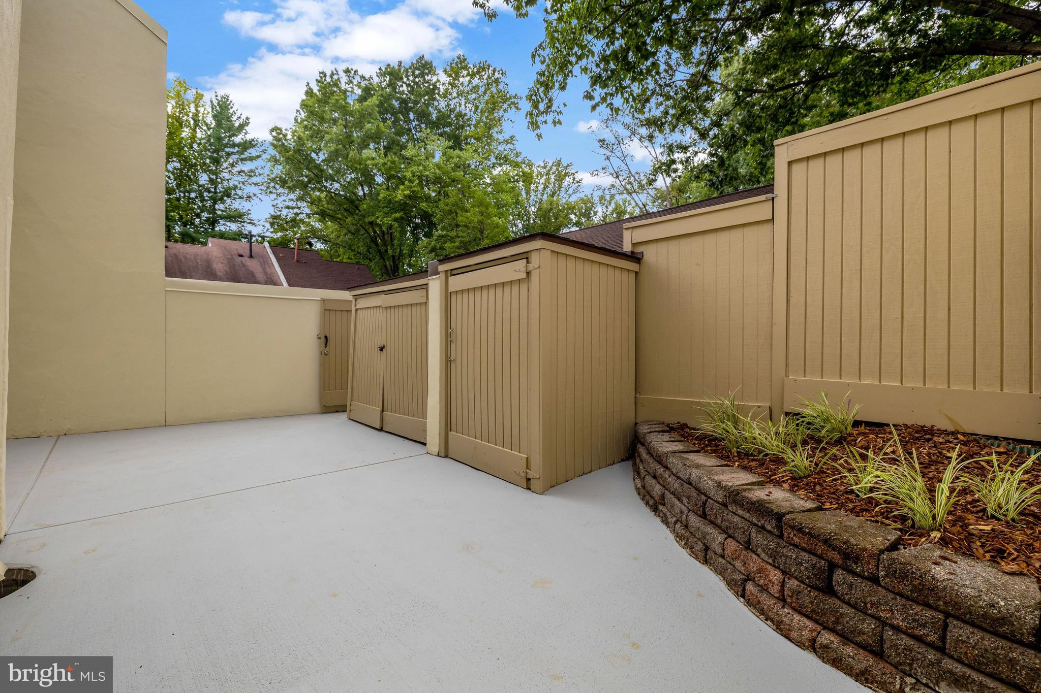 1591 INLET COURT