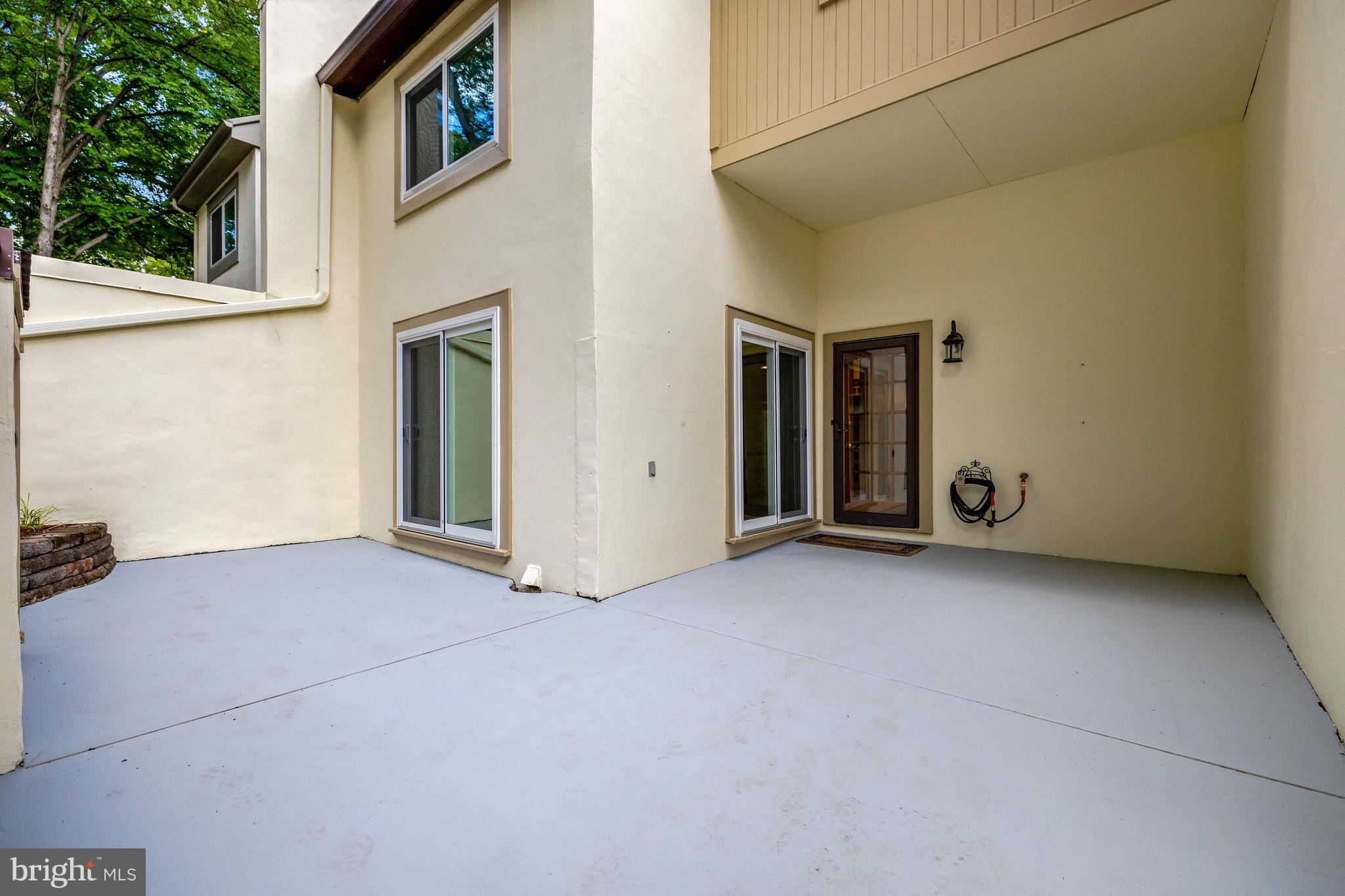 1591 INLET COURT
