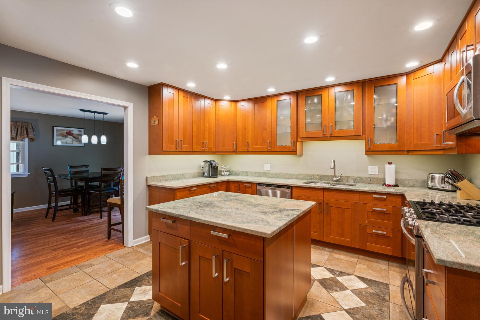 DALE CITY - Residential