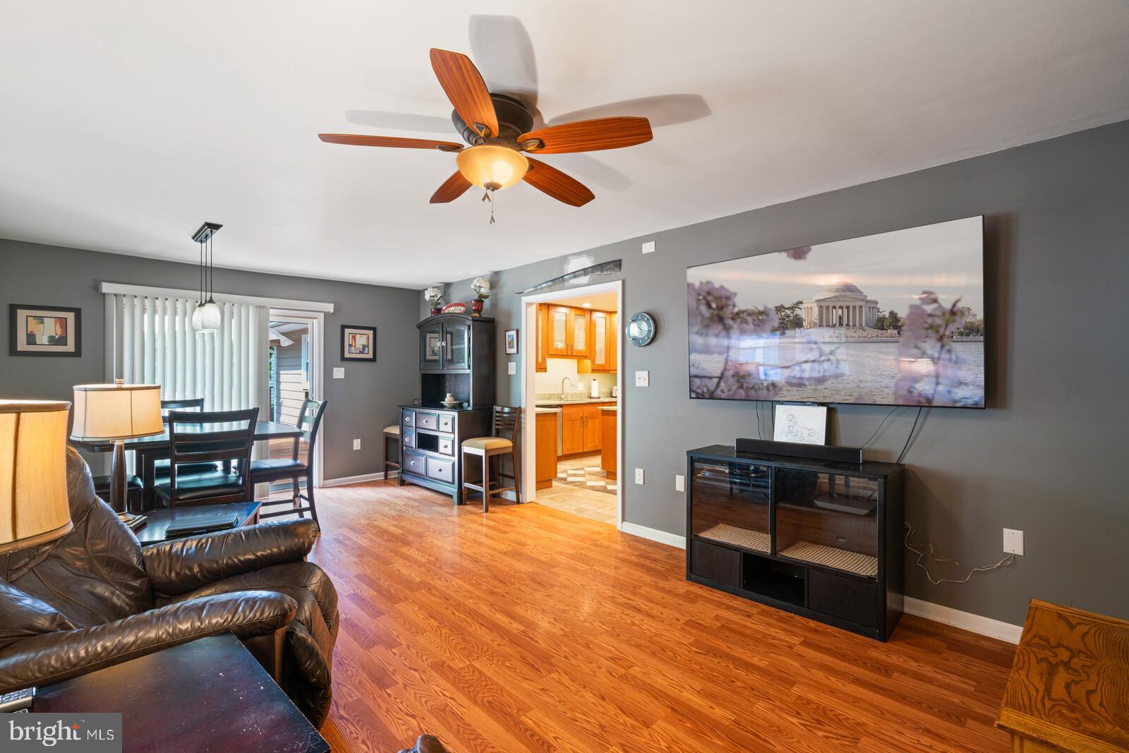 DALE CITY - Residential