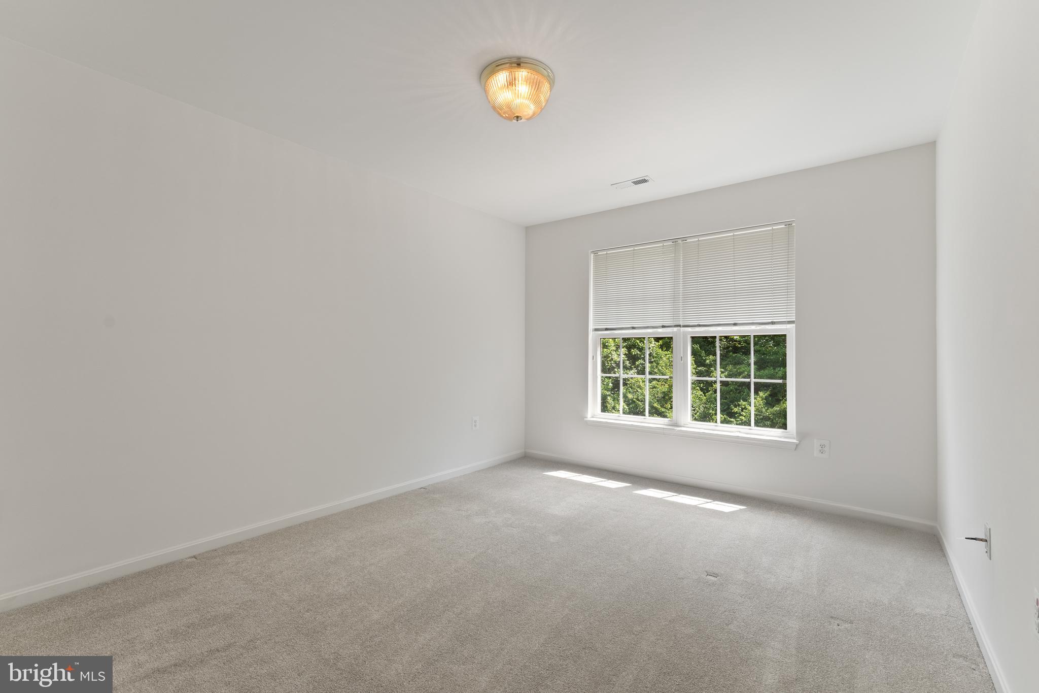 SALEM FIELDS - Residential