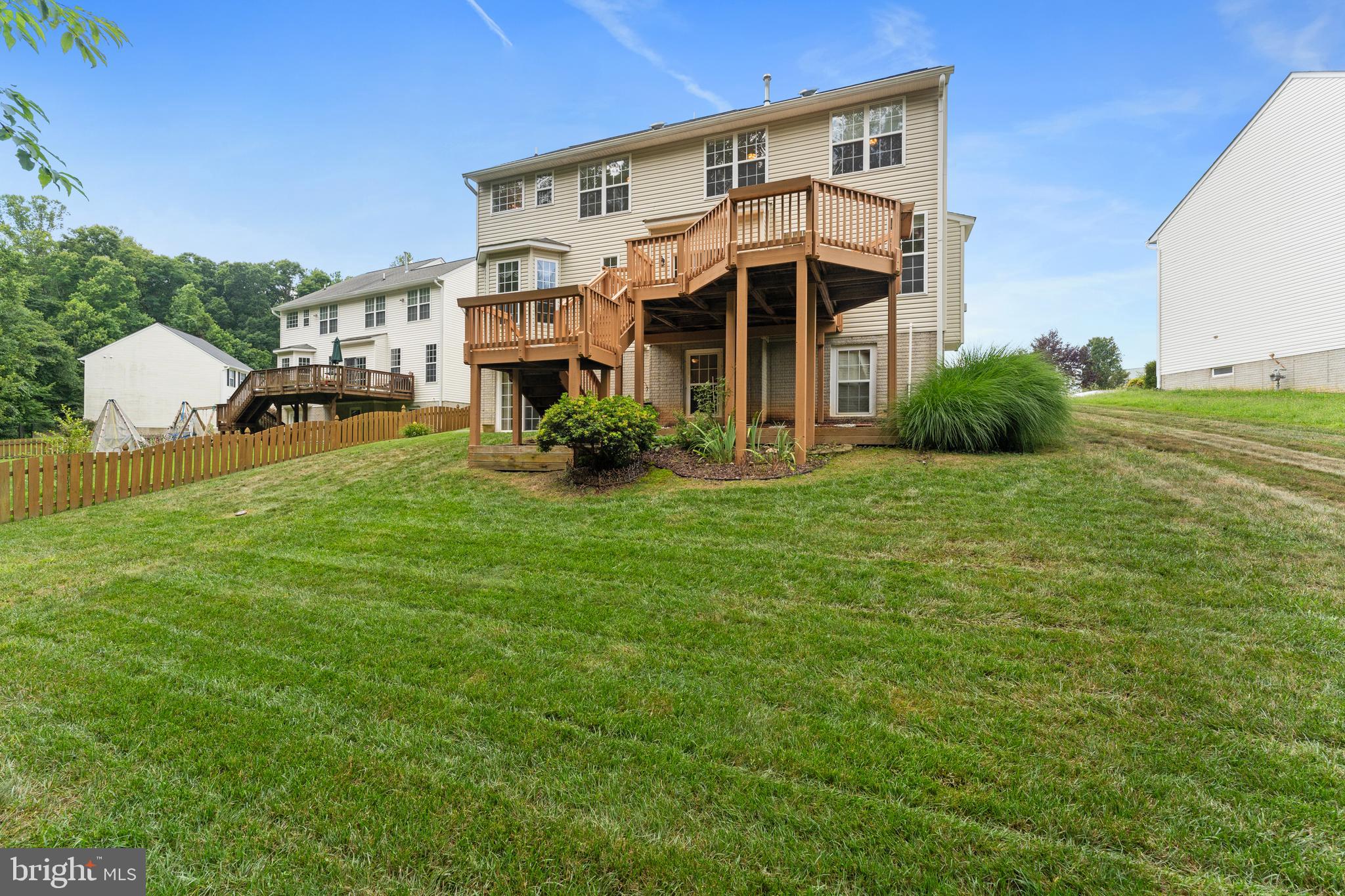 SALEM FIELDS - Residential