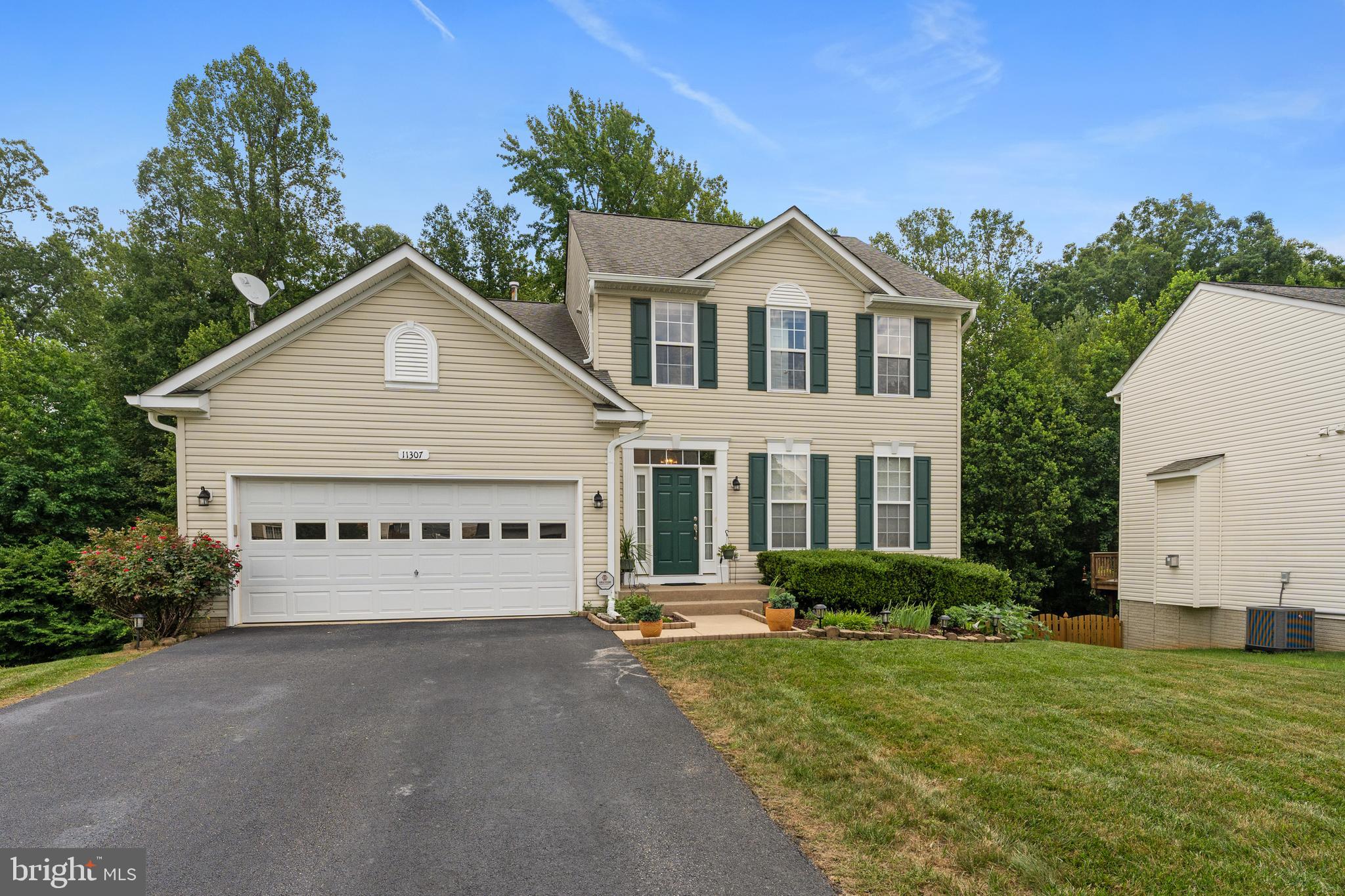 SALEM FIELDS - Residential