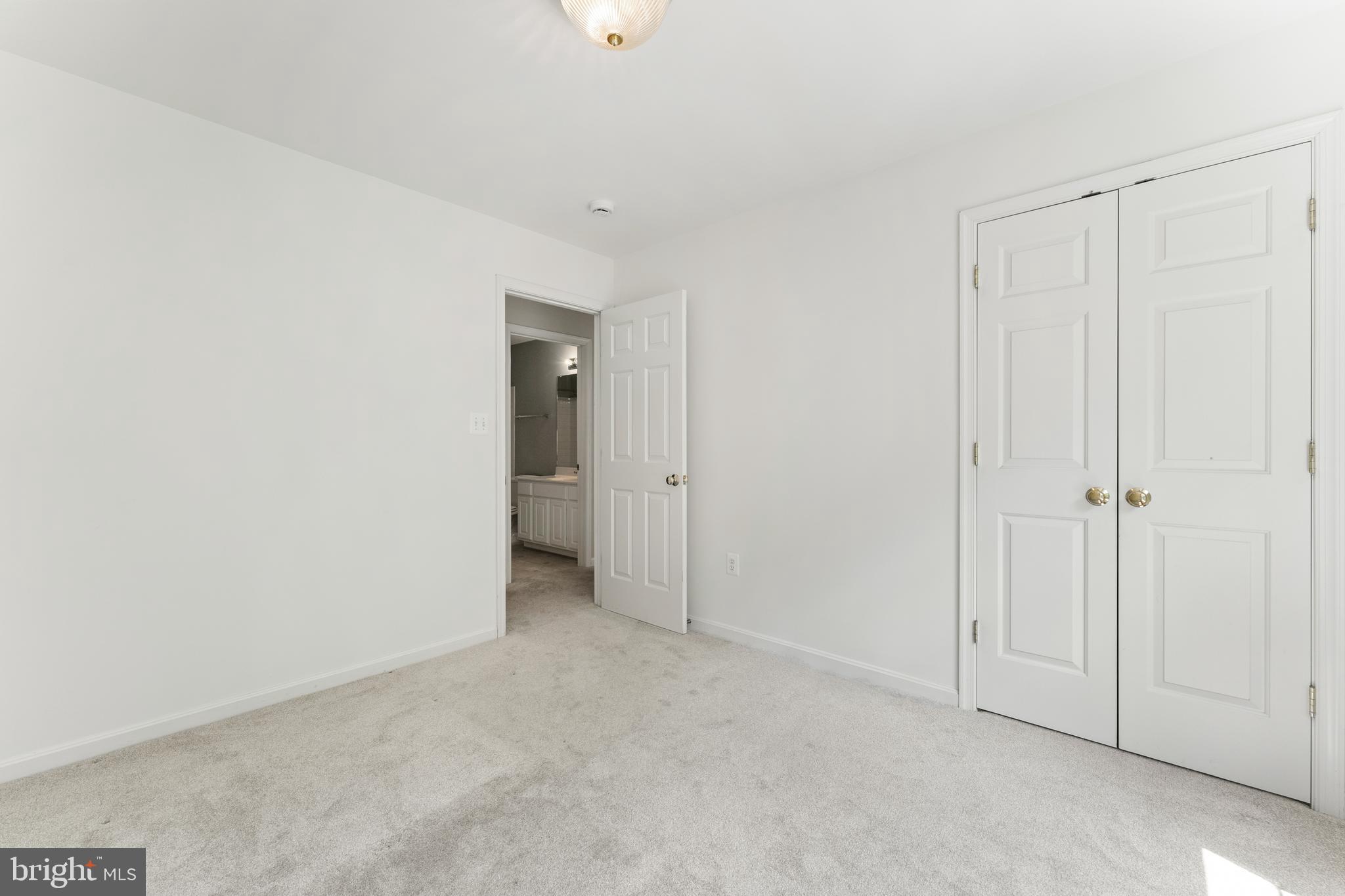 SALEM FIELDS - Residential