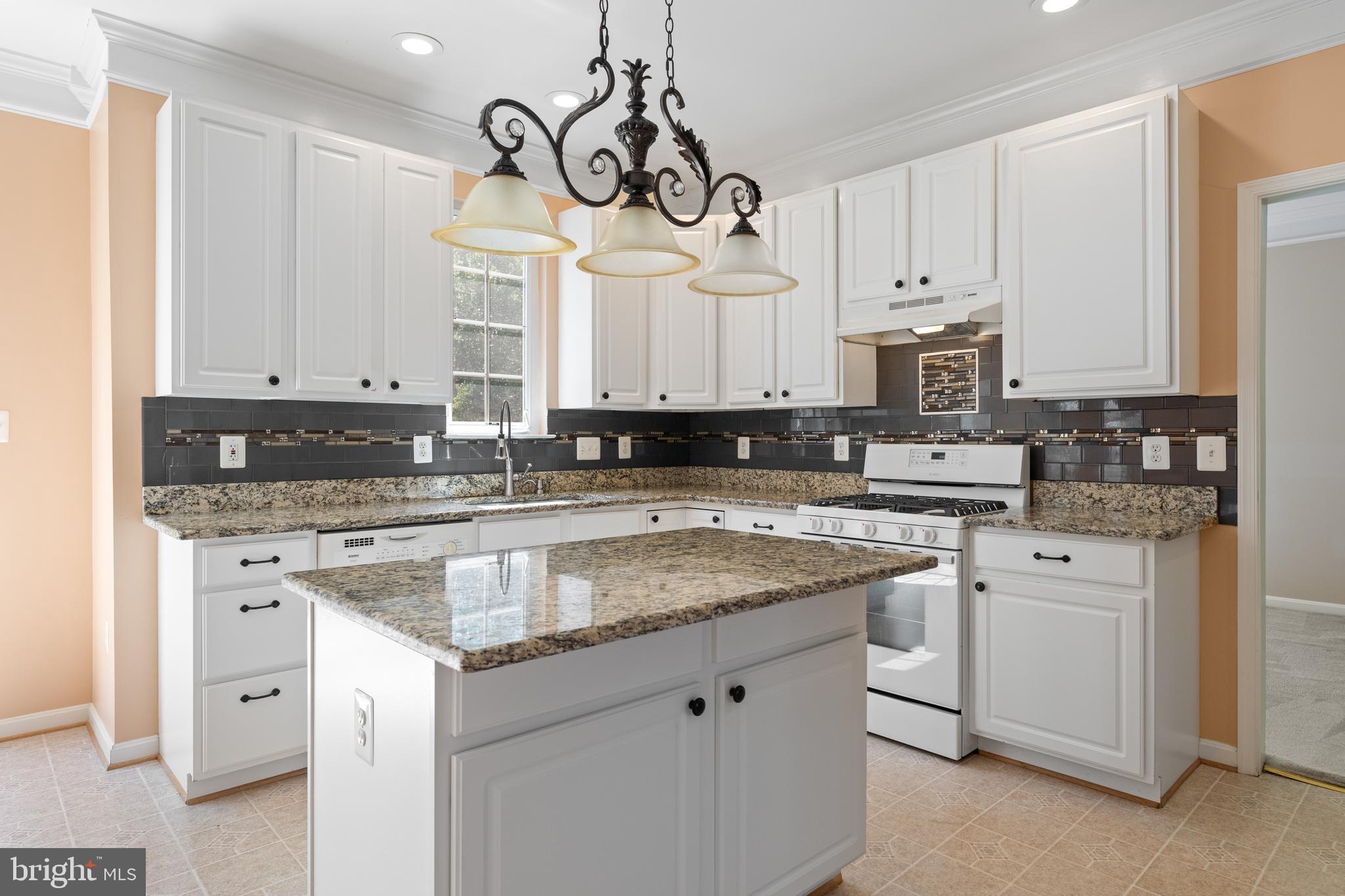 SALEM FIELDS - Residential