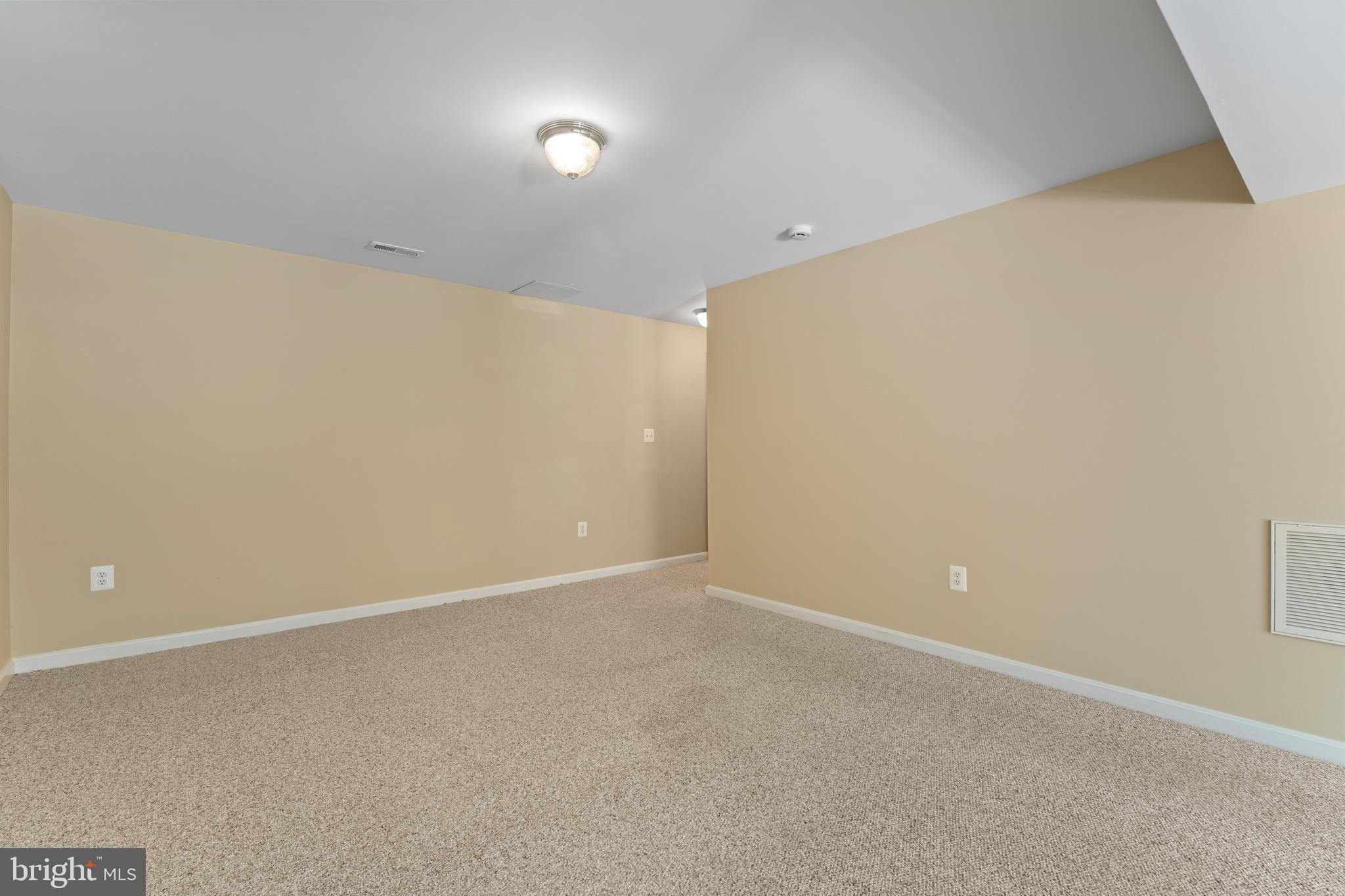 SALEM FIELDS - Residential