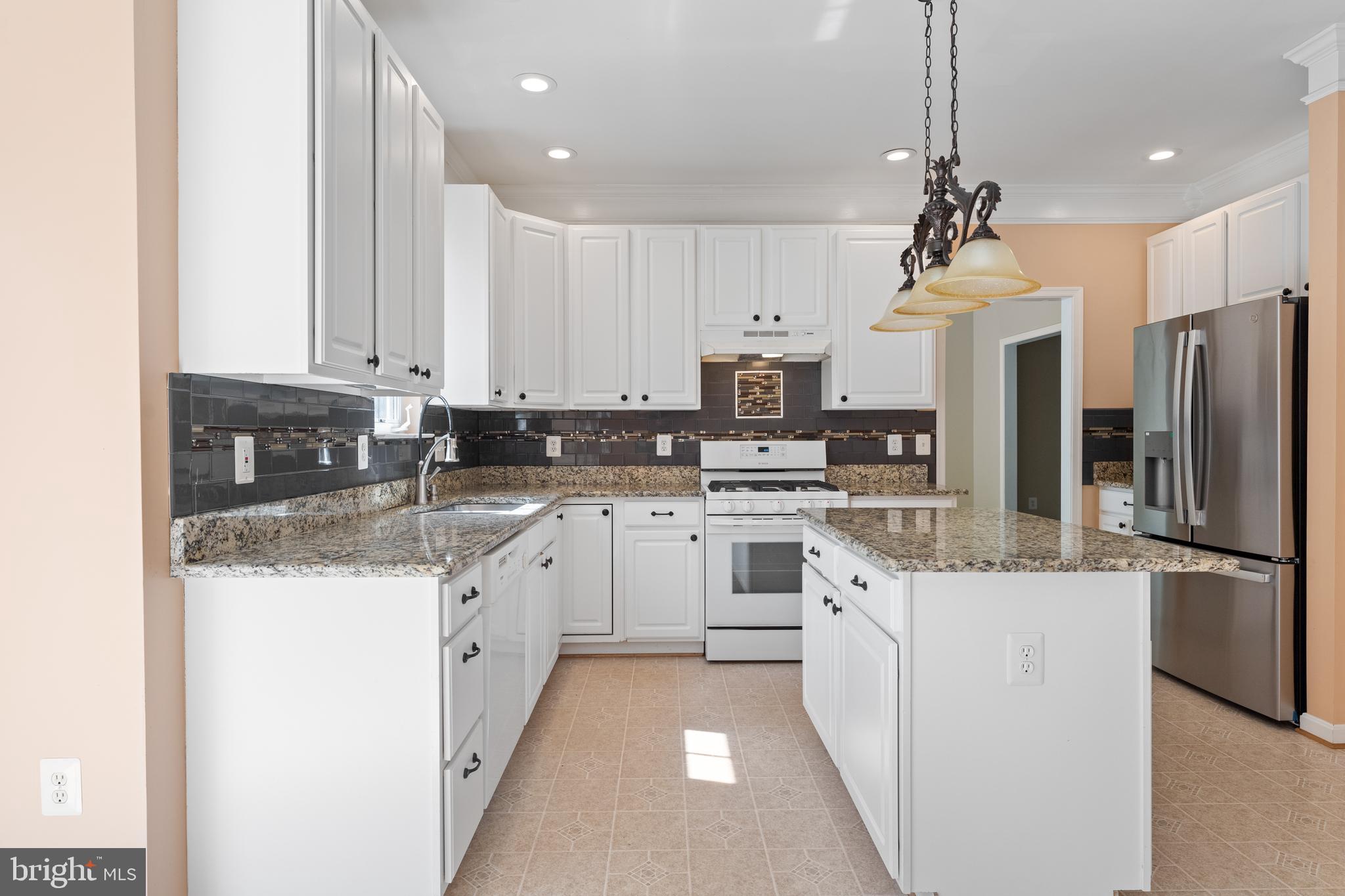 SALEM FIELDS - Residential